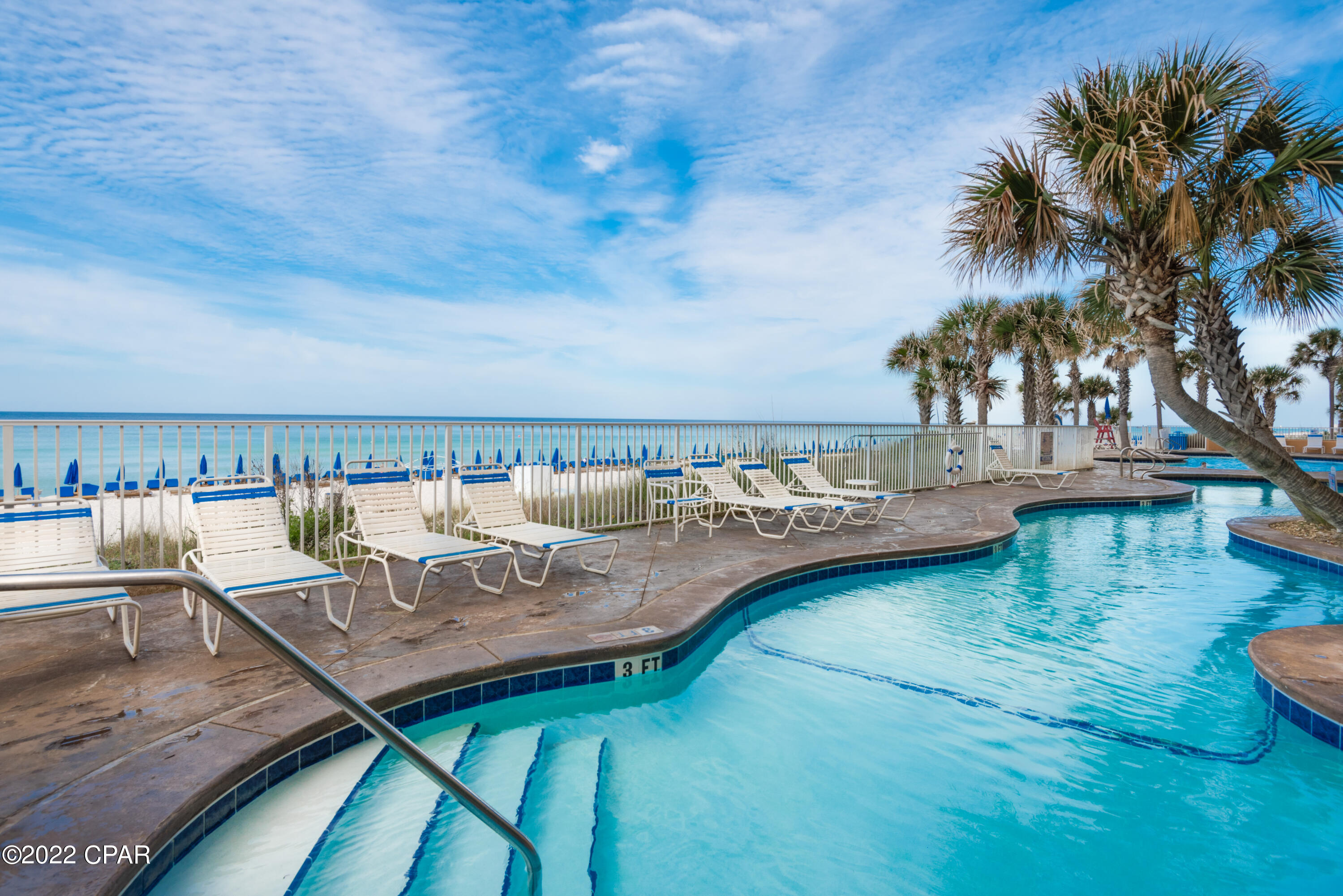 Splash Condo - Residential