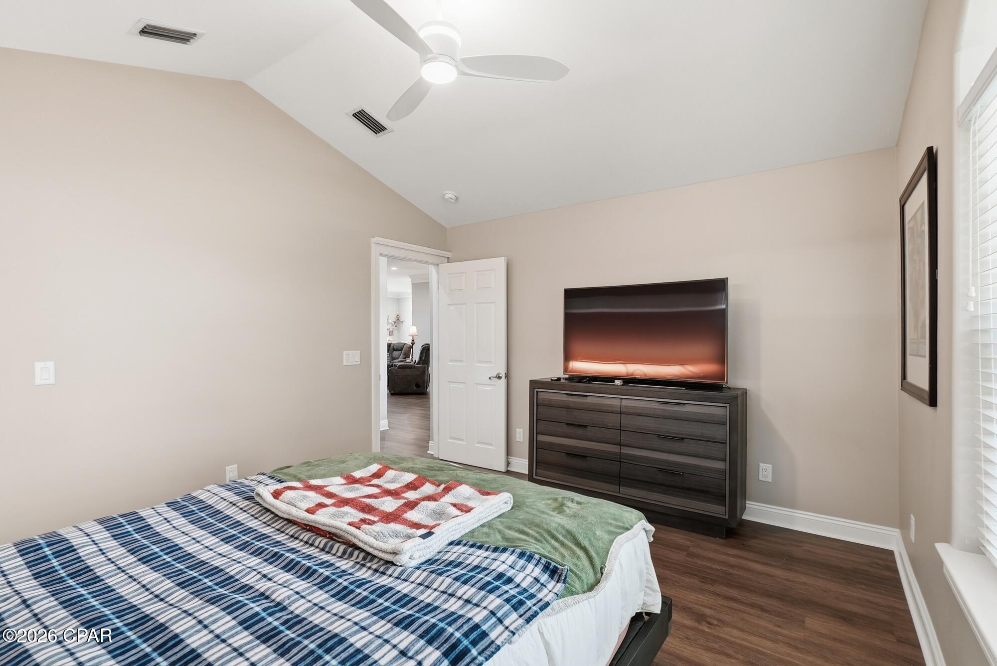 The Meadows & The Pointe - Residential