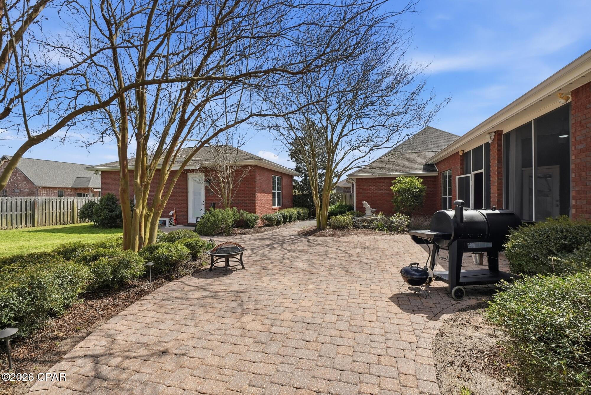 The Meadows & The Pointe - Residential