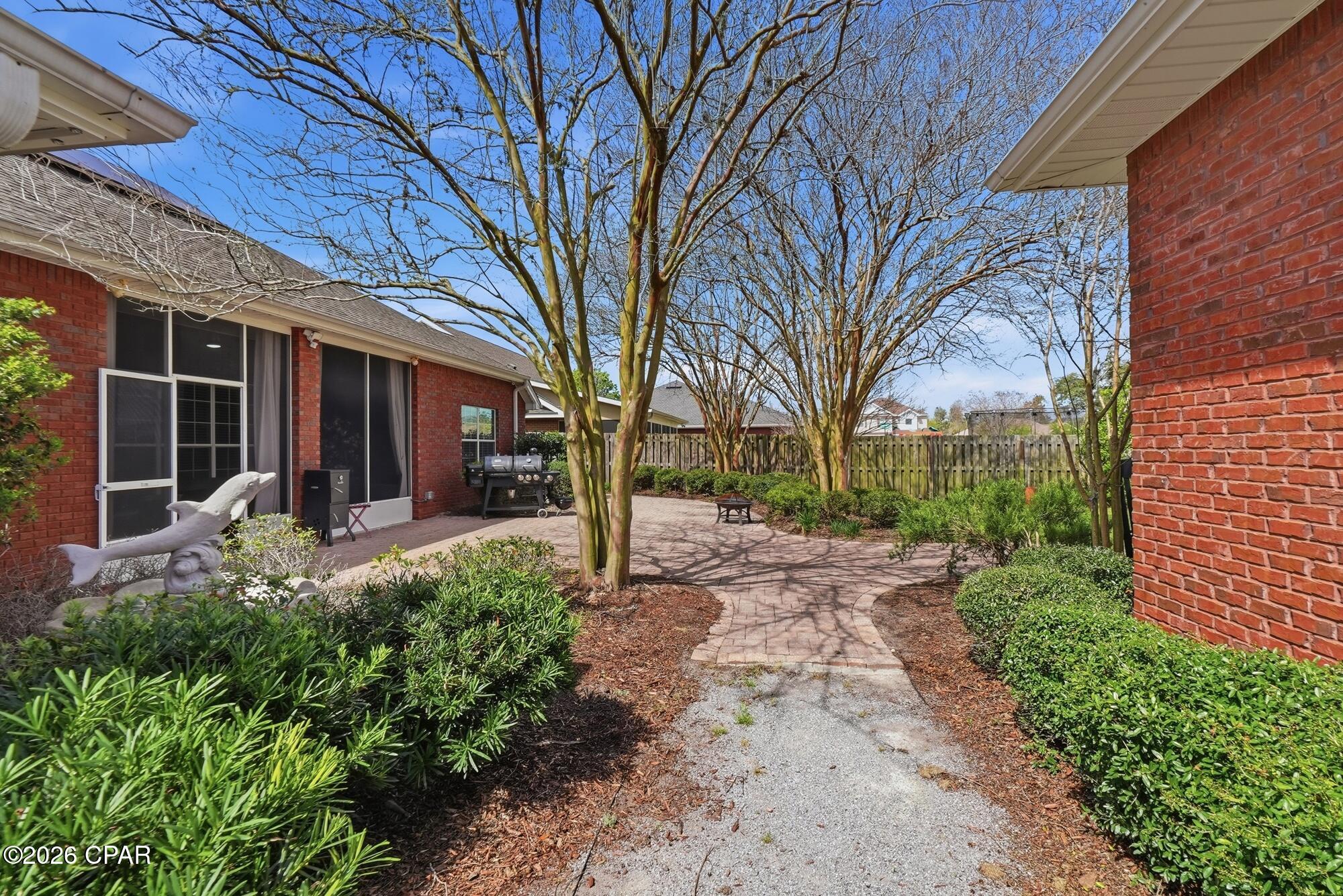 The Meadows & The Pointe - Residential