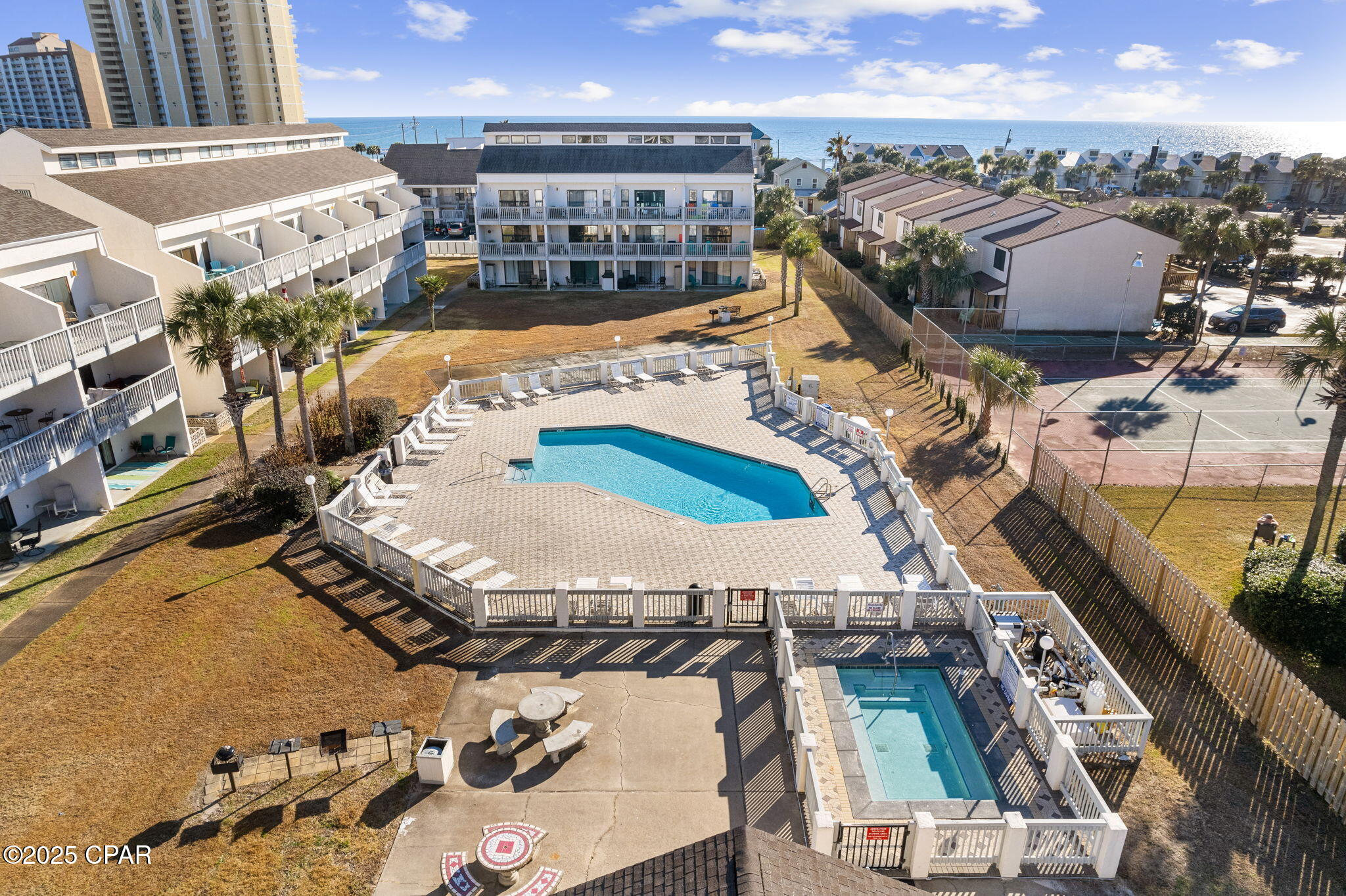 Endless Summer I - Residential