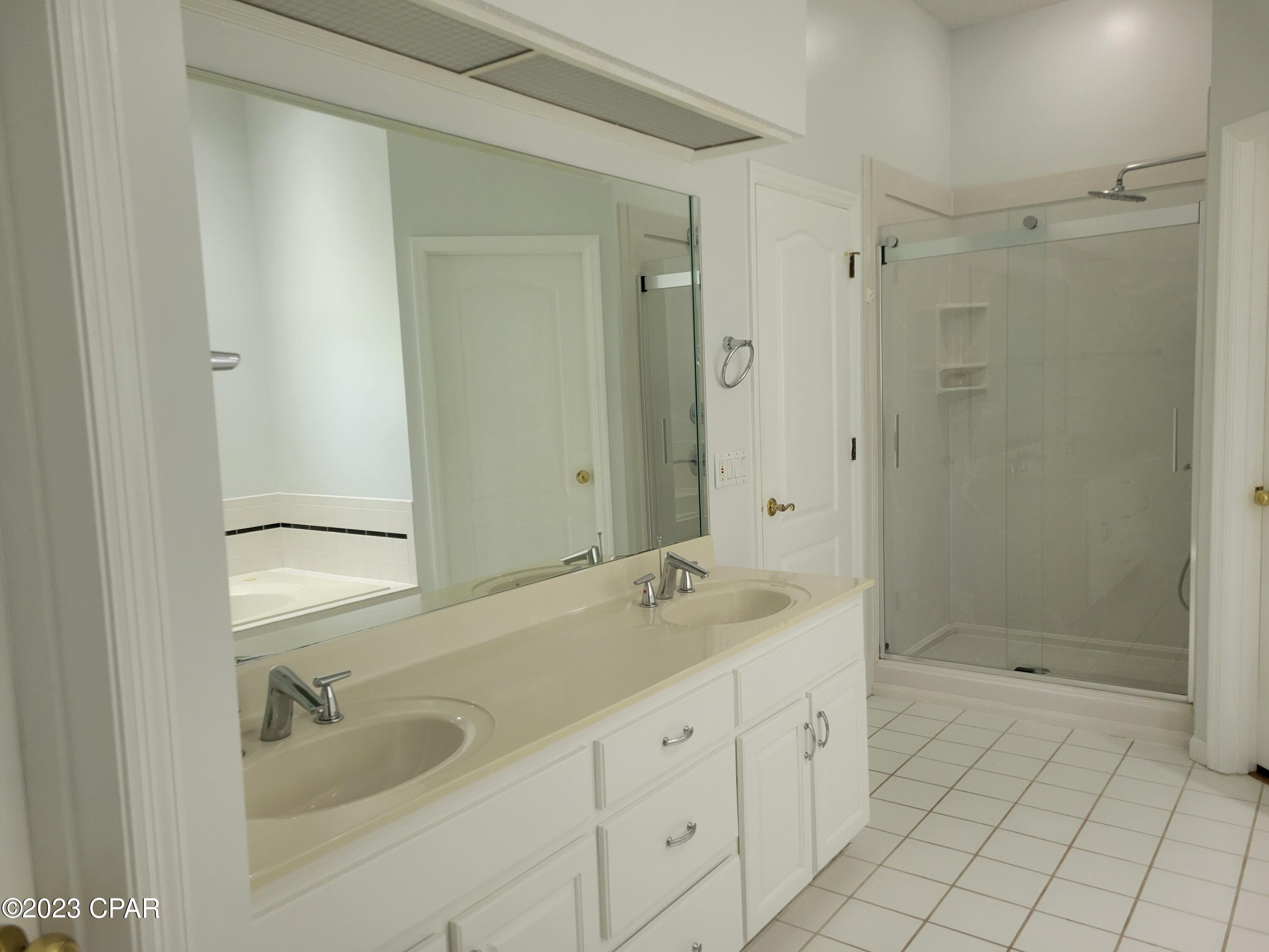 Palm Bay Unit 1 - Residential Lease