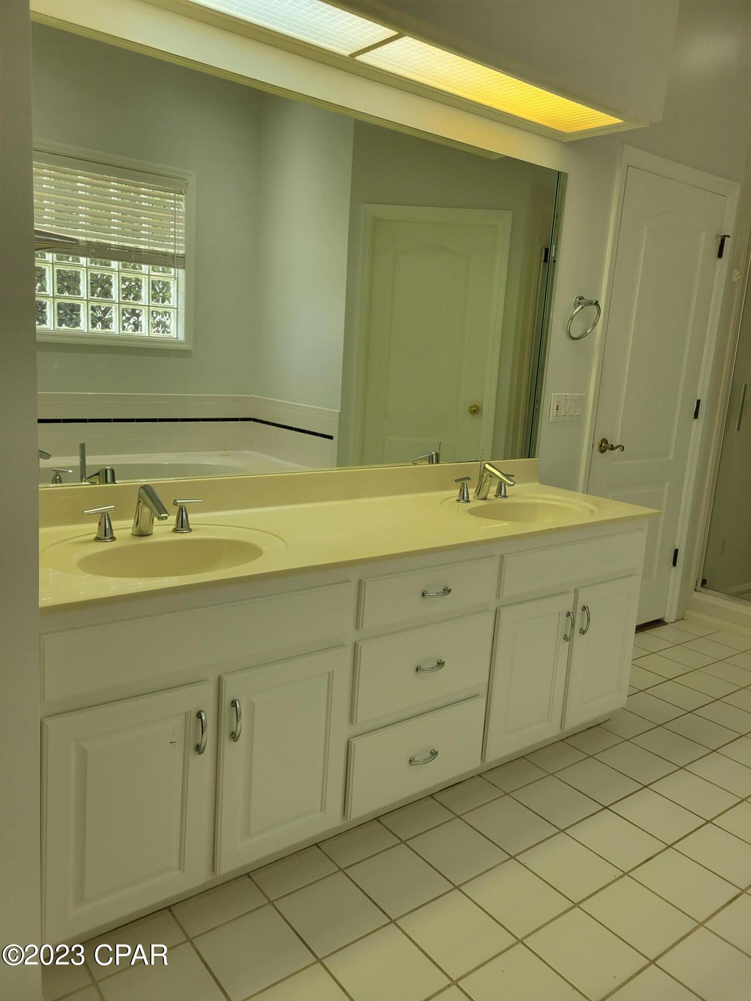 Palm Bay Unit 1 - Residential Lease