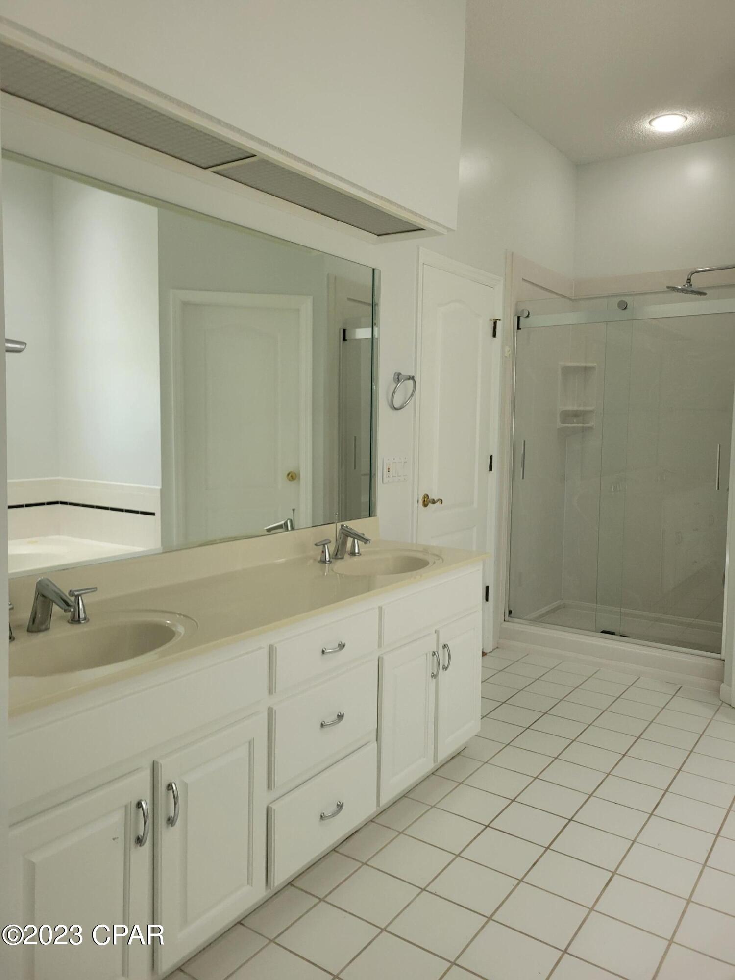 Palm Bay Unit 1 - Residential Lease