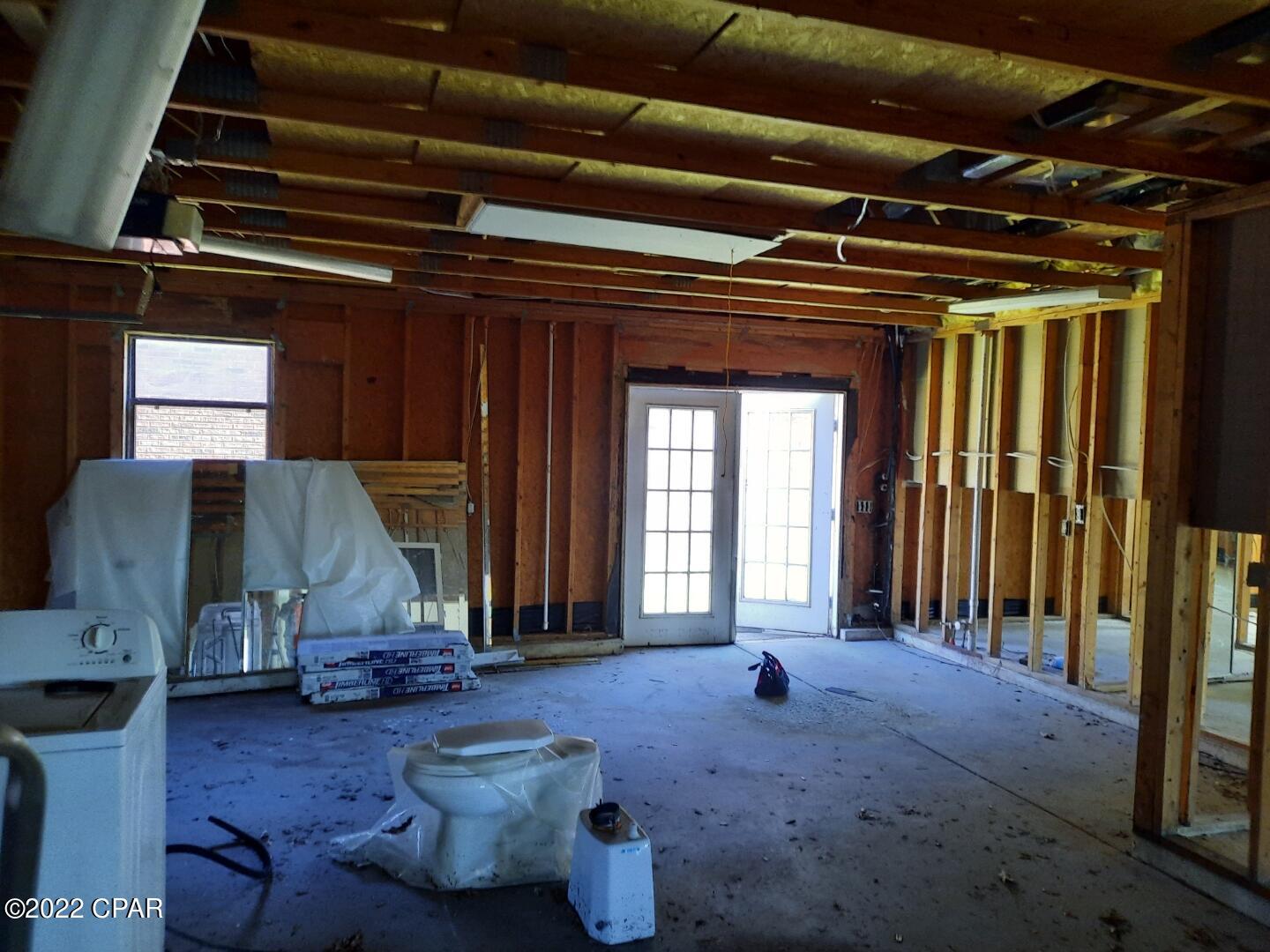 Bay Breeze - Residential