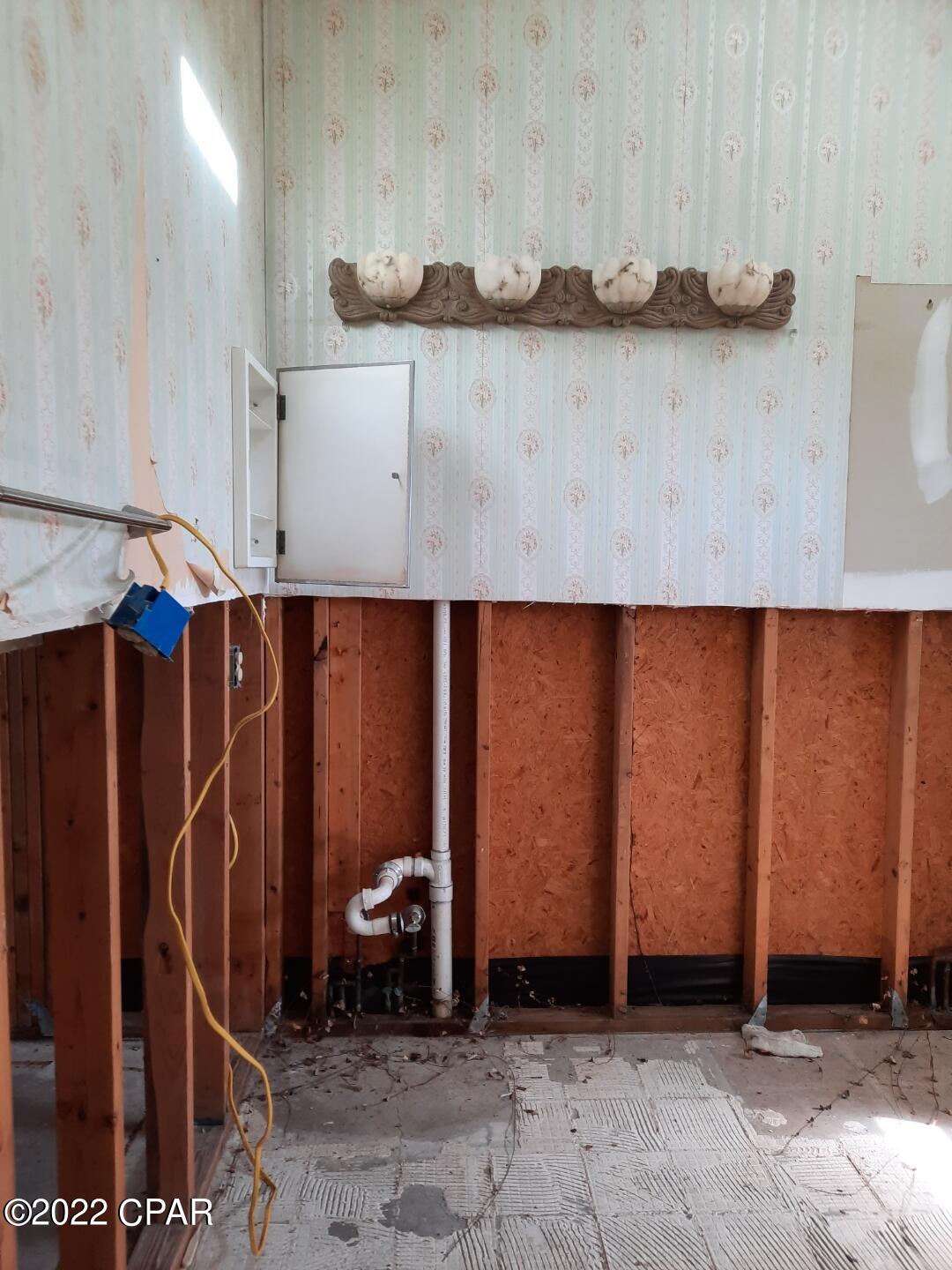 Bay Breeze - Residential