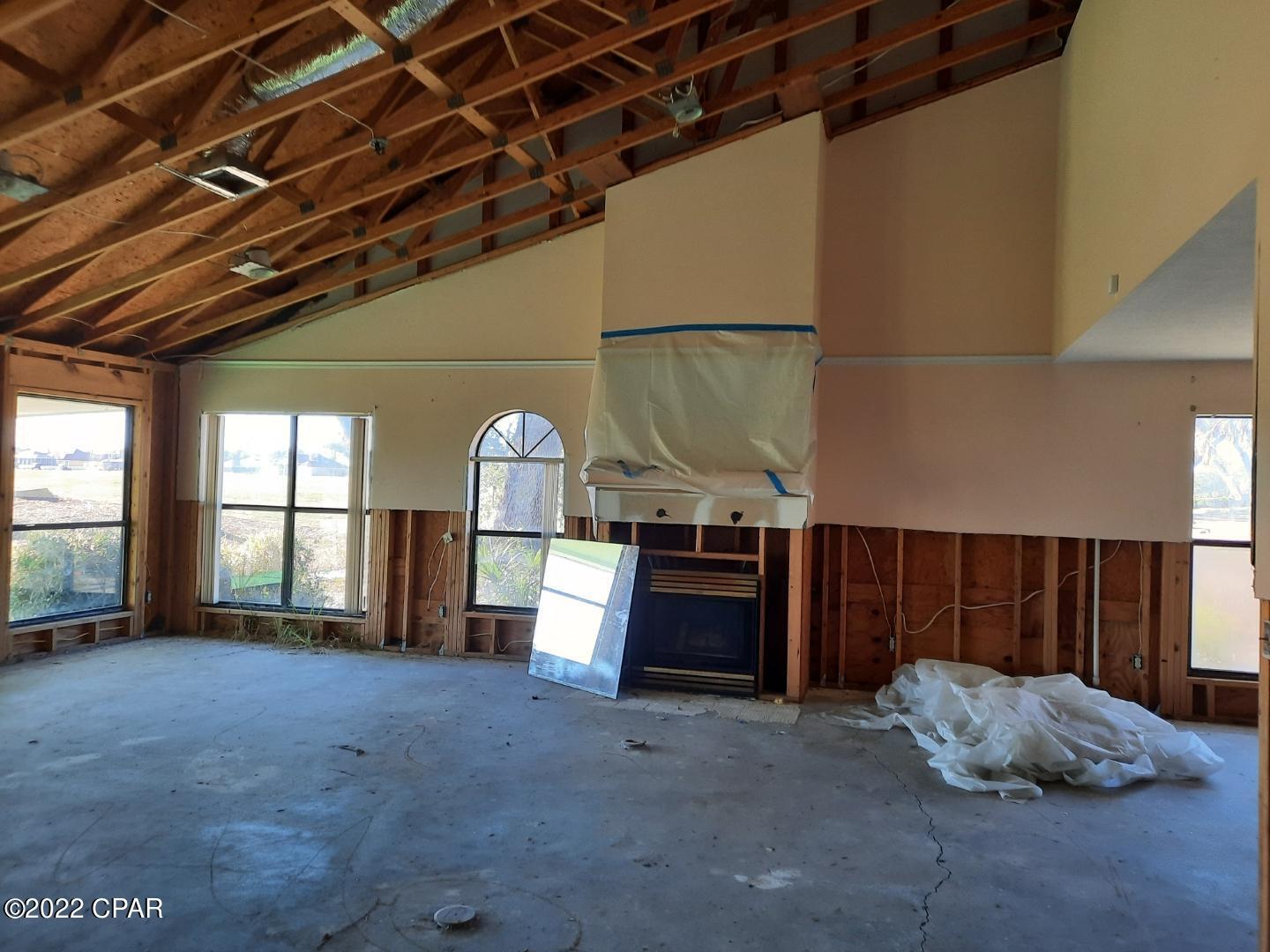 Bay Breeze - Residential