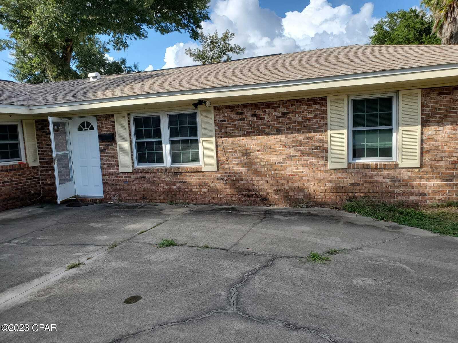 [No Recorded Subdiv] - Residential Lease