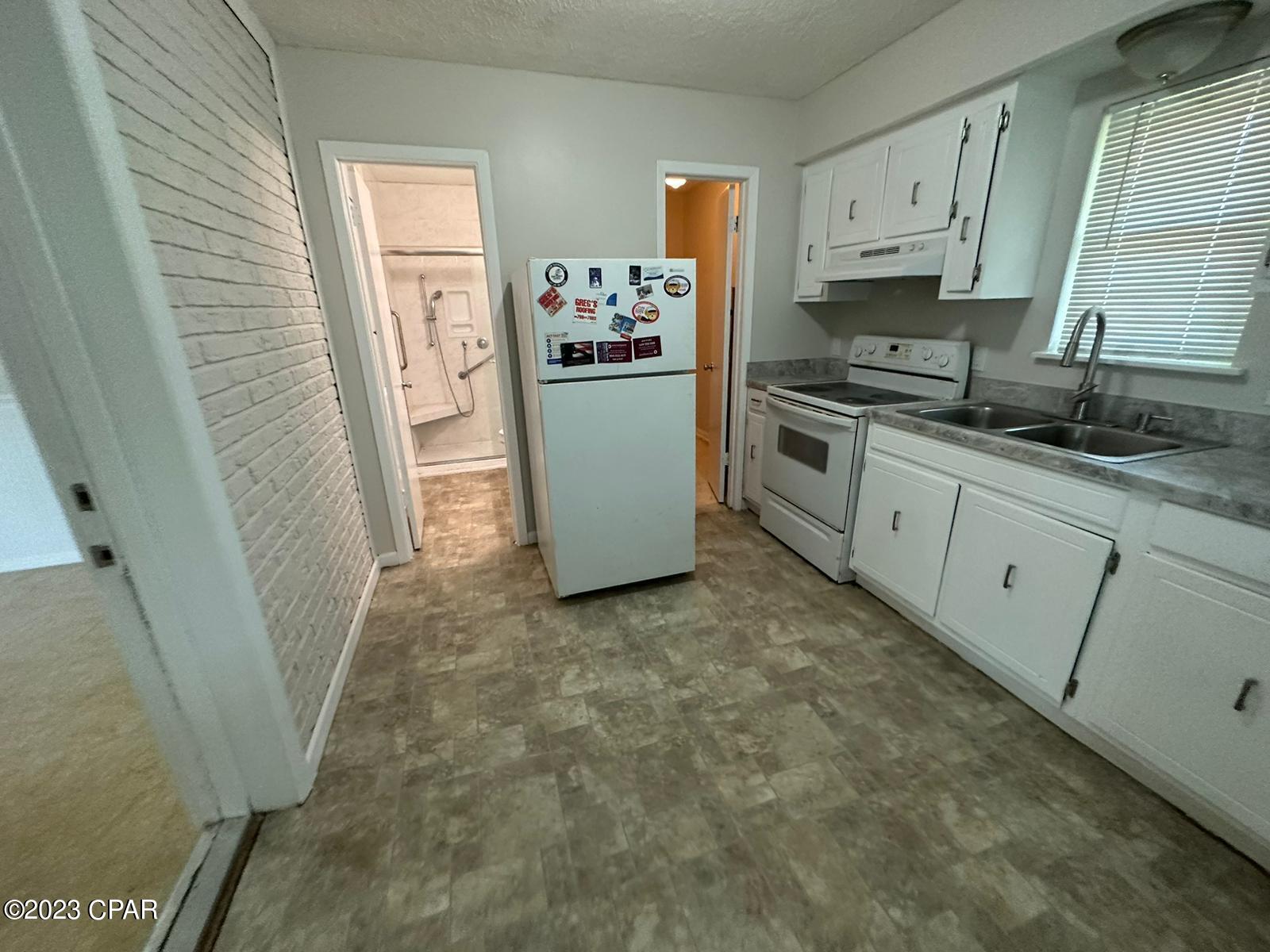 [No Recorded Subdiv] - Residential Lease