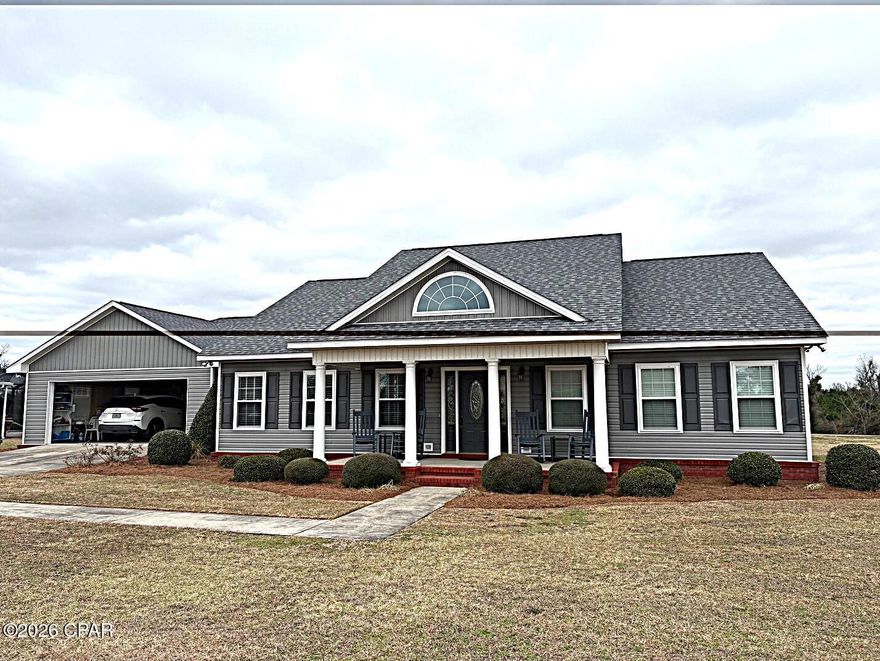 MOVE IN READY! 3BR/2.5 BATH, SPLIT BEDROOM PLAN WITH IMPROVEMENTS SUCH AS NEW ROOF IN 2024, ALL NEW WINDOWS, NEW GARAGE DOOR, NEWER AC UNIT, ALL NEW VINYL SIDING, TERMINEX TERMITE BOND AND MUCH MORE. THE HOME HAS A LARGE SCREEN PROCH ON THE REAR OF THE HOME OVERLOOKING THE OVER 1 ACRE LOT. ALSO THERE IS A DETACHED 2 CAR GARAGE/SHOP THAT IS FINISHED OUT AND HAS A FULL BATHROOM AND SHOWER. PICTURES SAY A 1000 WORDS SO PLEASE CHECK OUT THE QUALITY OF THIS HOME.