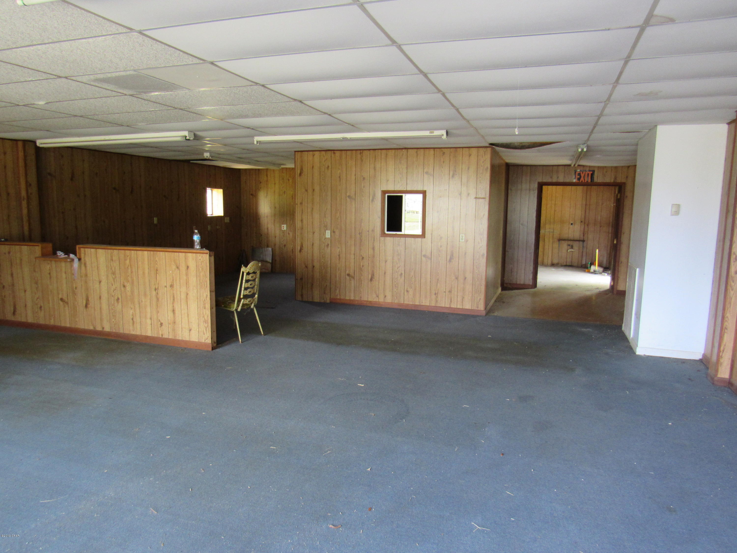 [No Recorded Subdiv] - Commercial Sale