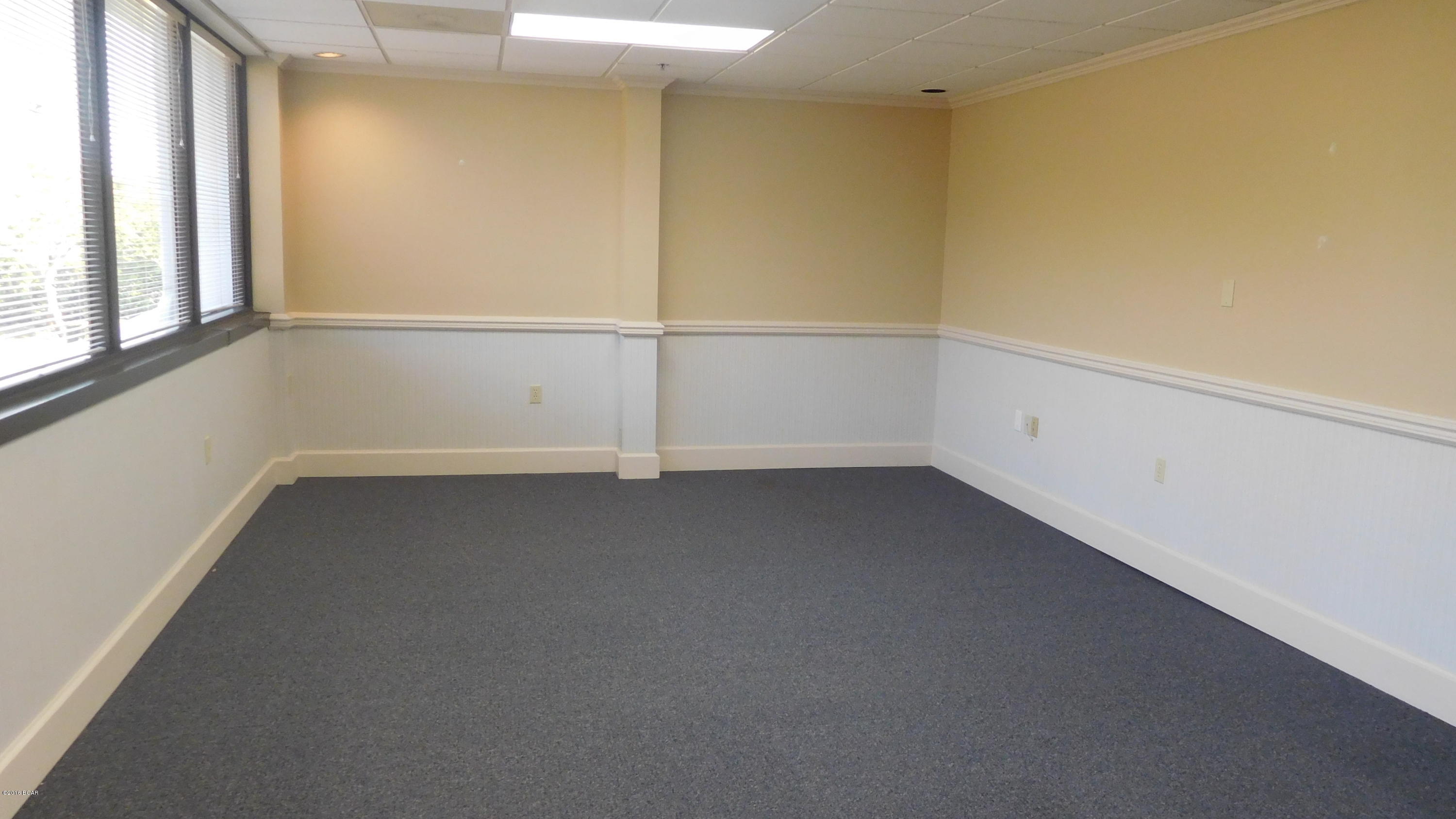 No Named Subdivision - Commercial Lease