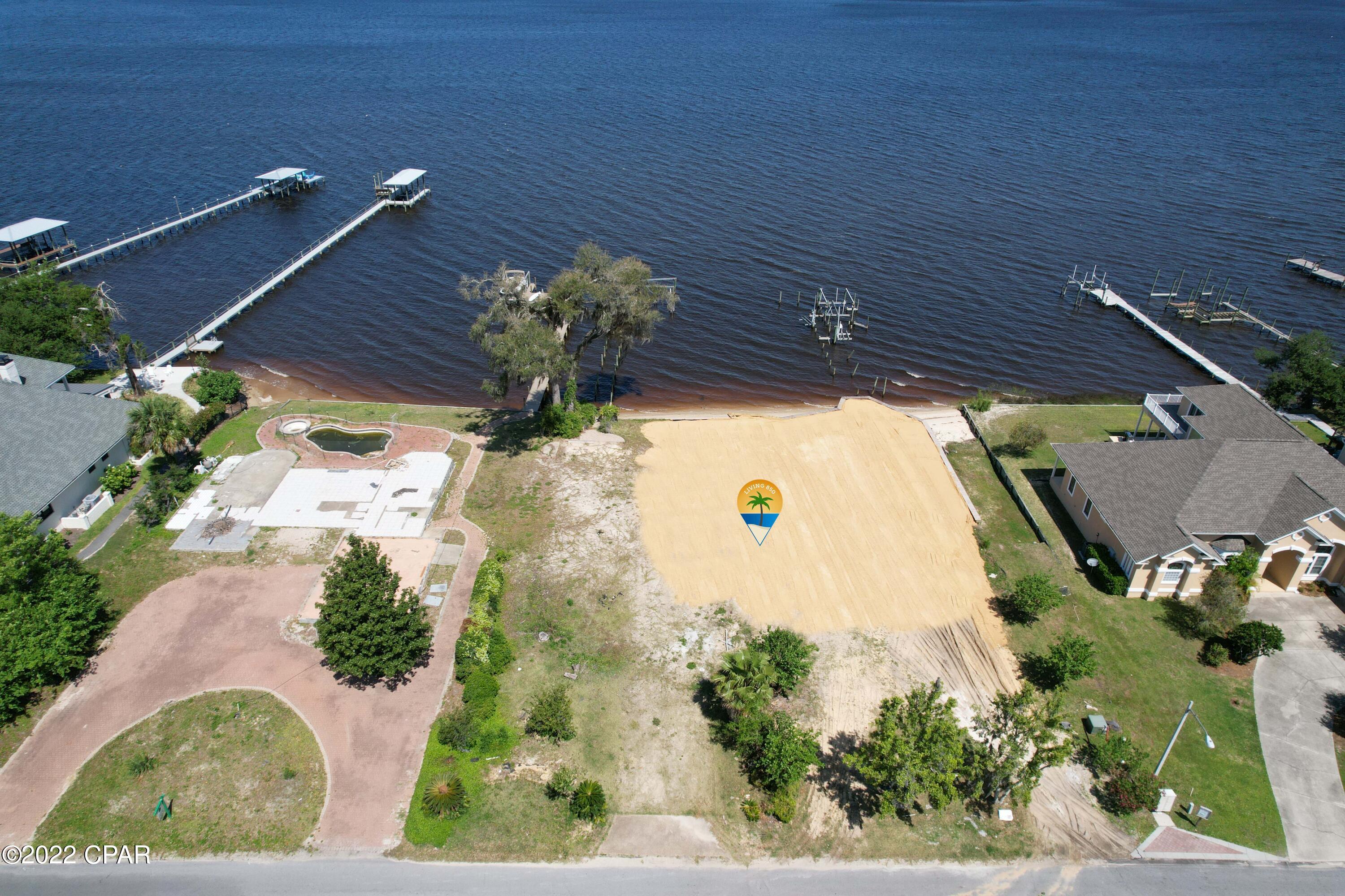 Country Club Harbour Estates - Land