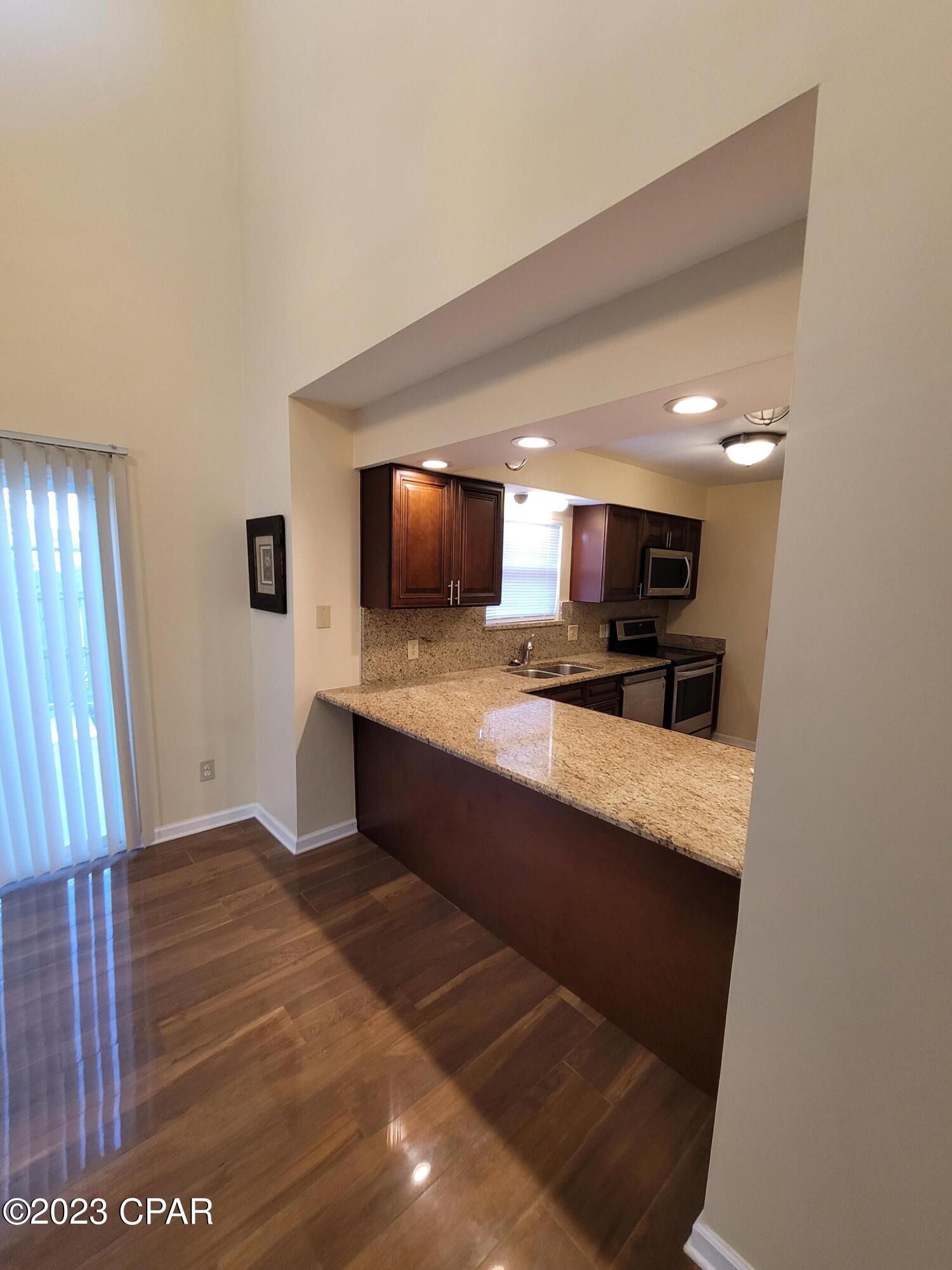 Venetian Villa - Residential Lease