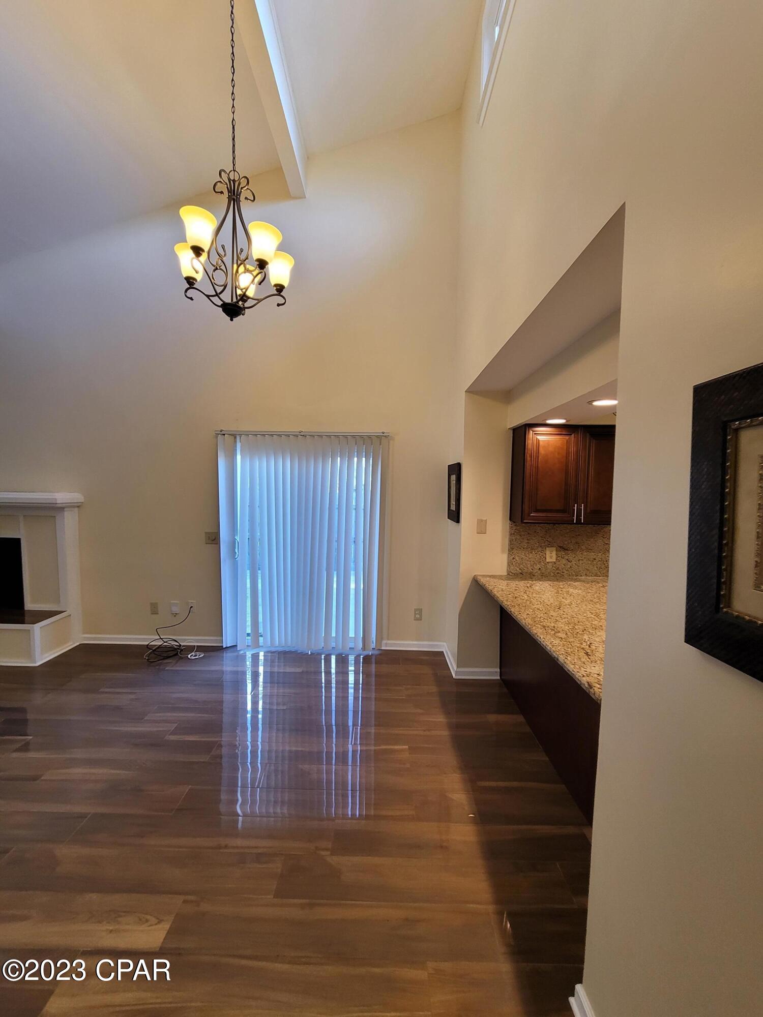 Venetian Villa - Residential Lease