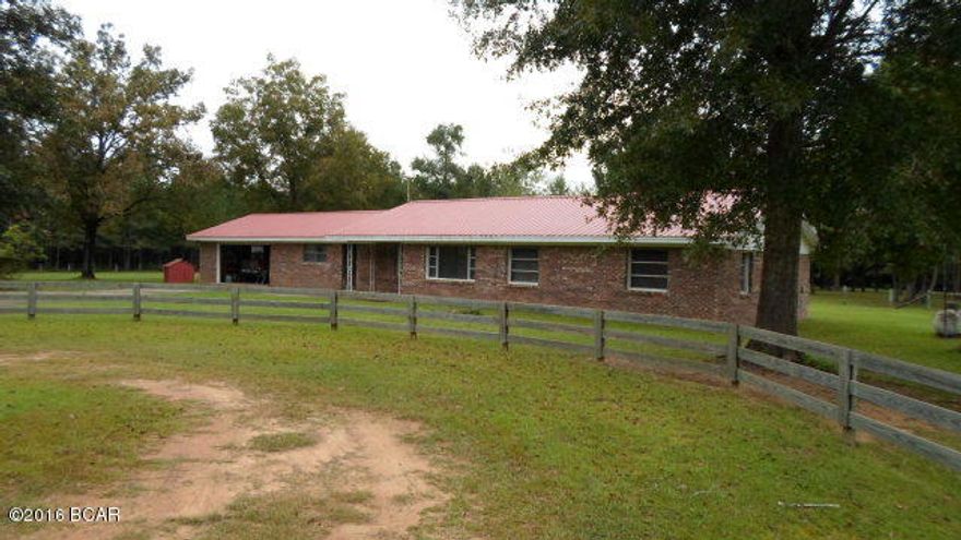 A great Country Home private setting on 20 Acres. 3 bedroom 2 bath Brick Home (spacious) VERY well maintained property with wood fencing that enhances the country look. Lots of privacy and beautiful trees, oaks, pines, pecan, & hedges.