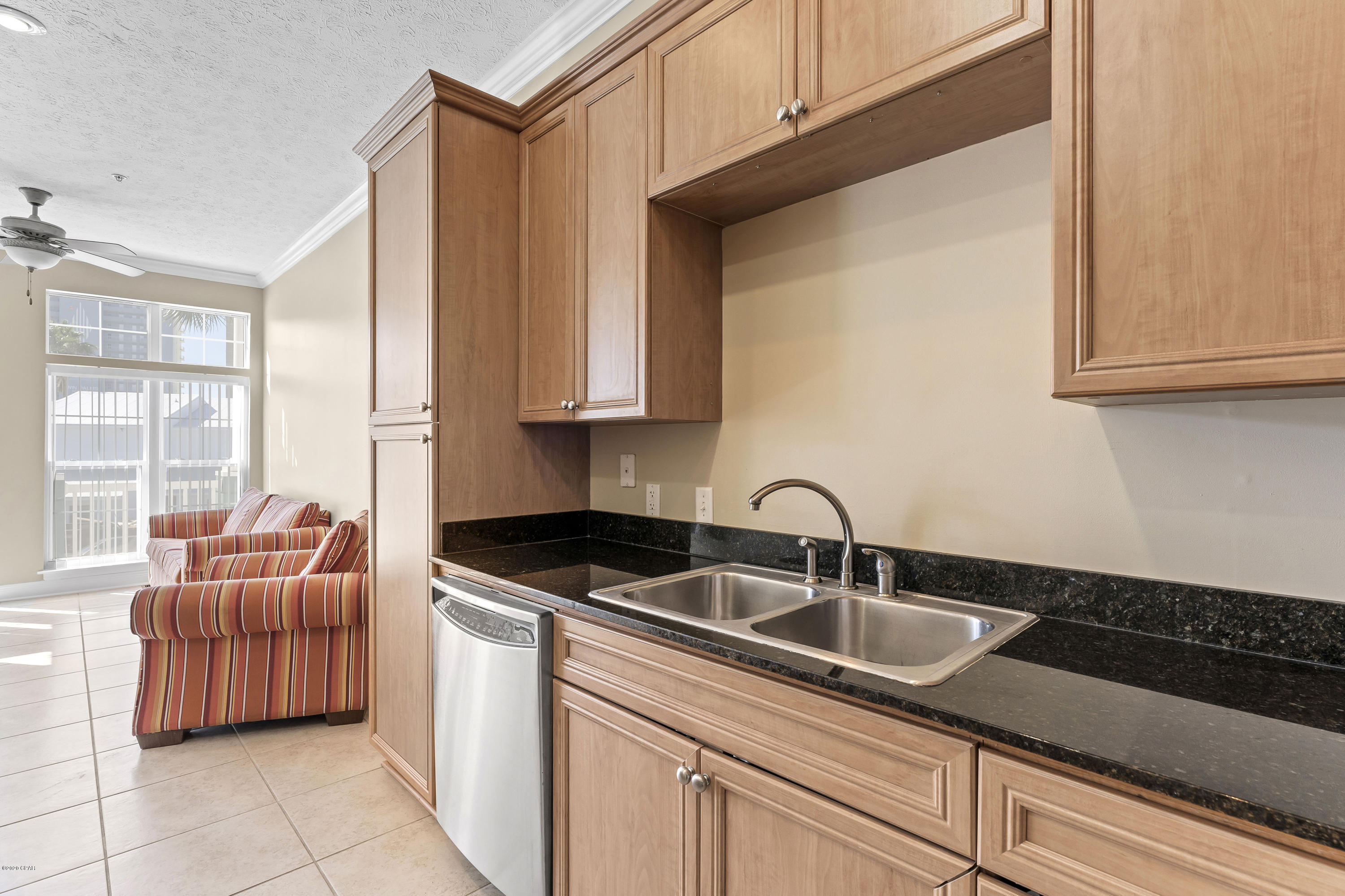 Long Beach 3rd - Residential