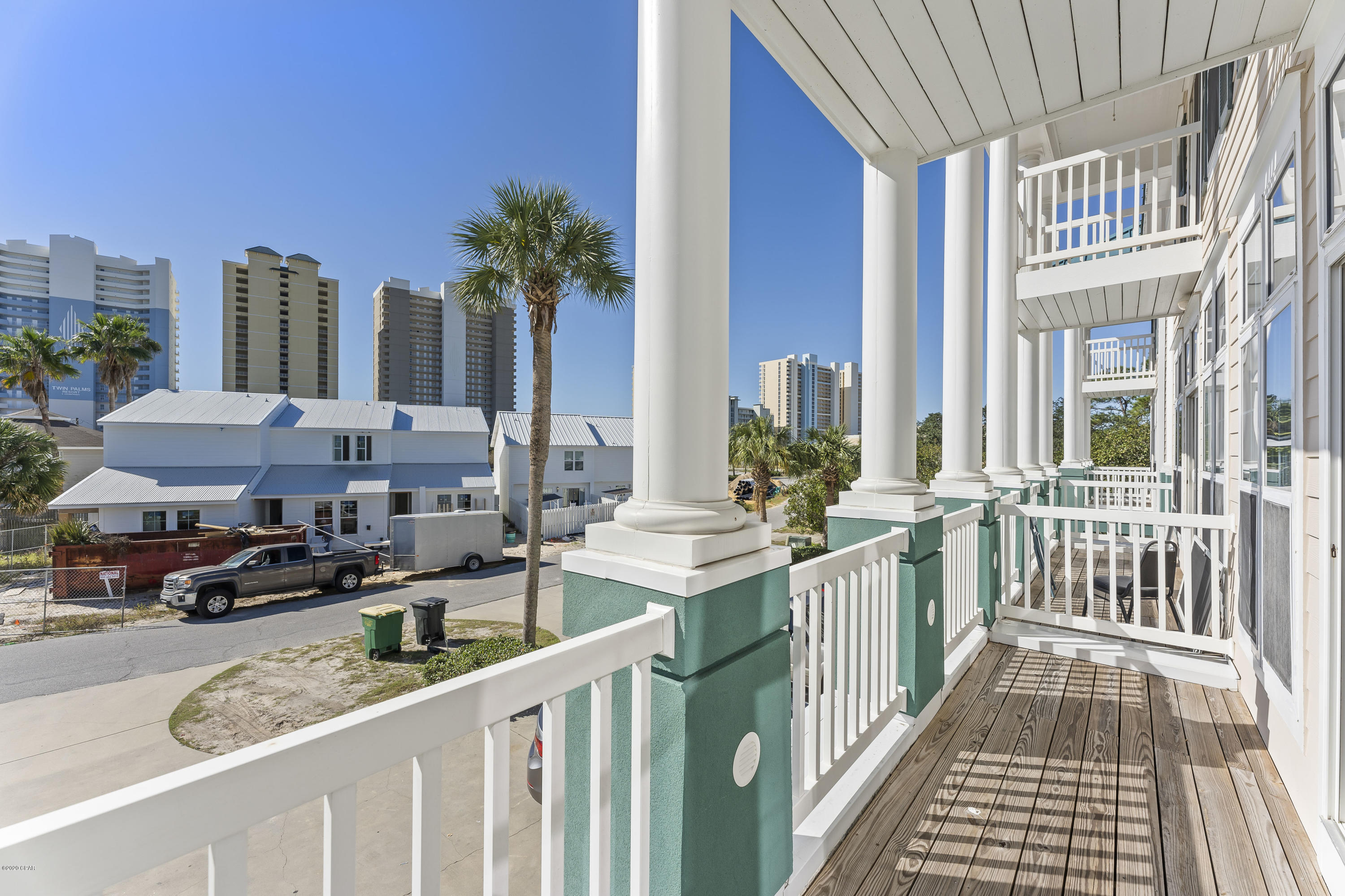 Long Beach 3rd - Residential