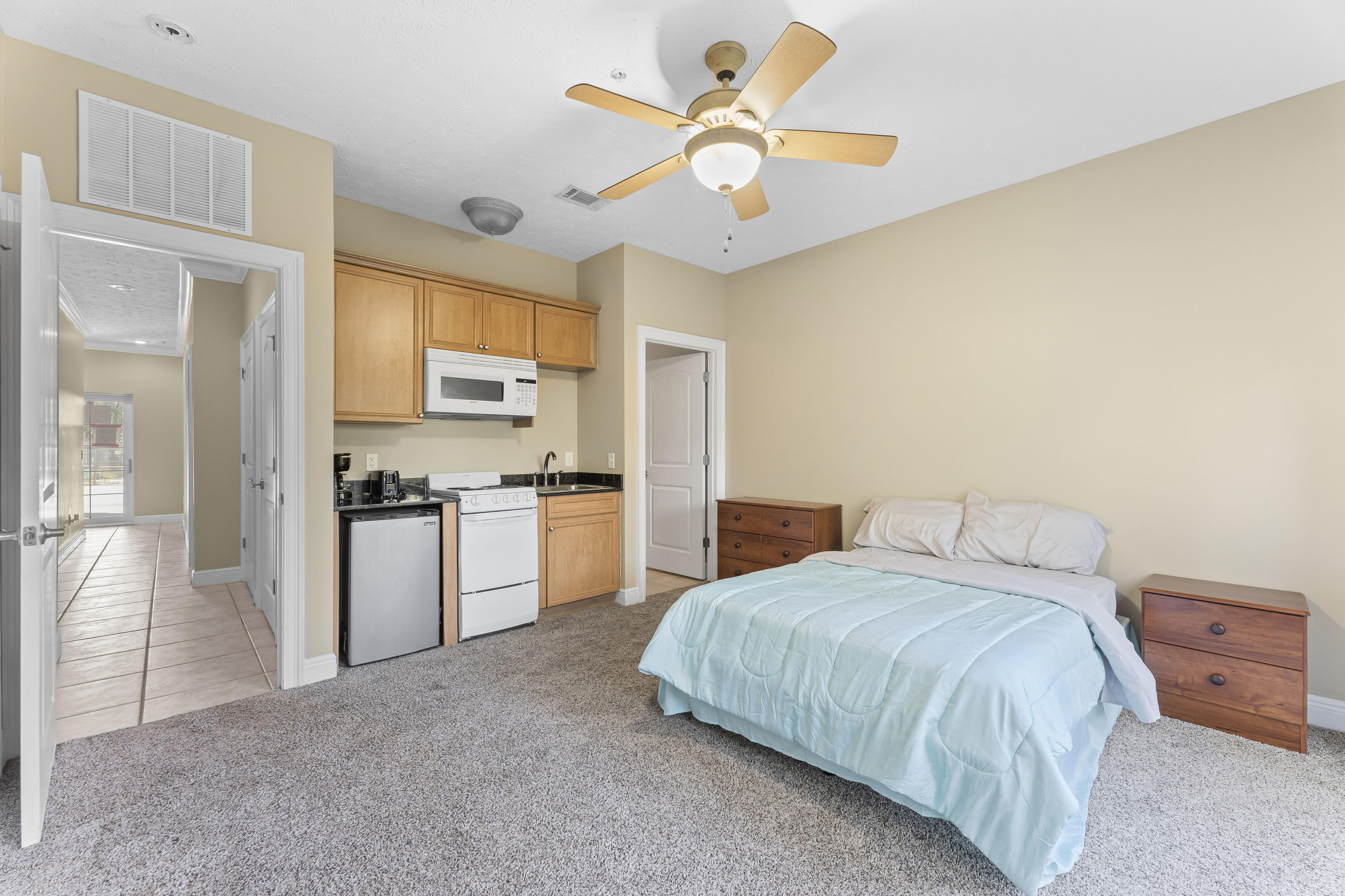 Long Beach 3rd - Residential