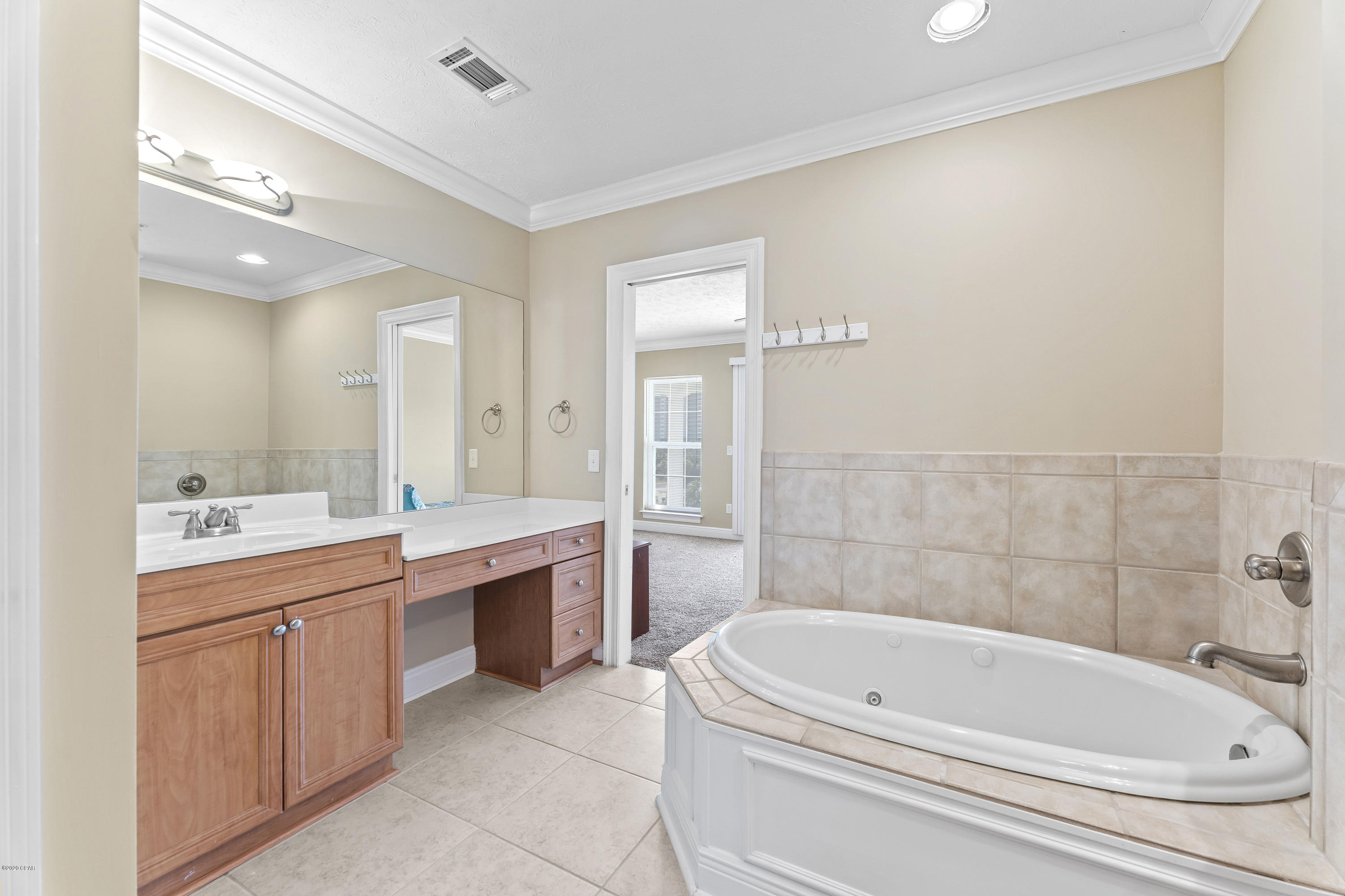 Long Beach 3rd - Residential