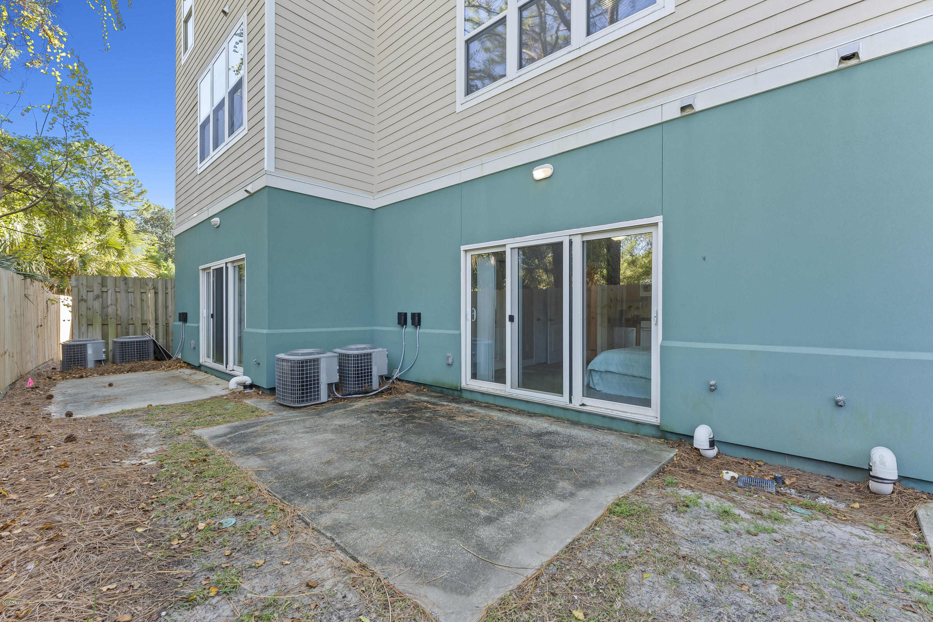 Long Beach 3rd - Residential