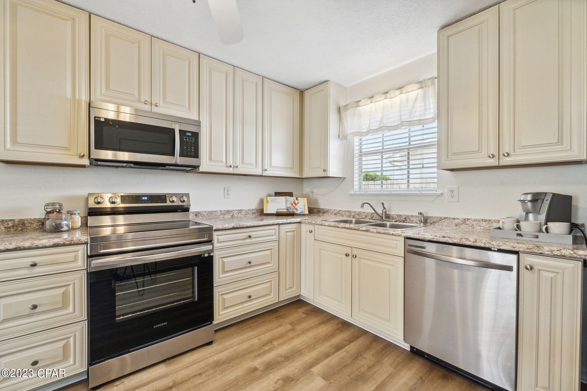 Hutchison's 2nd To Bahama Bch - Residential