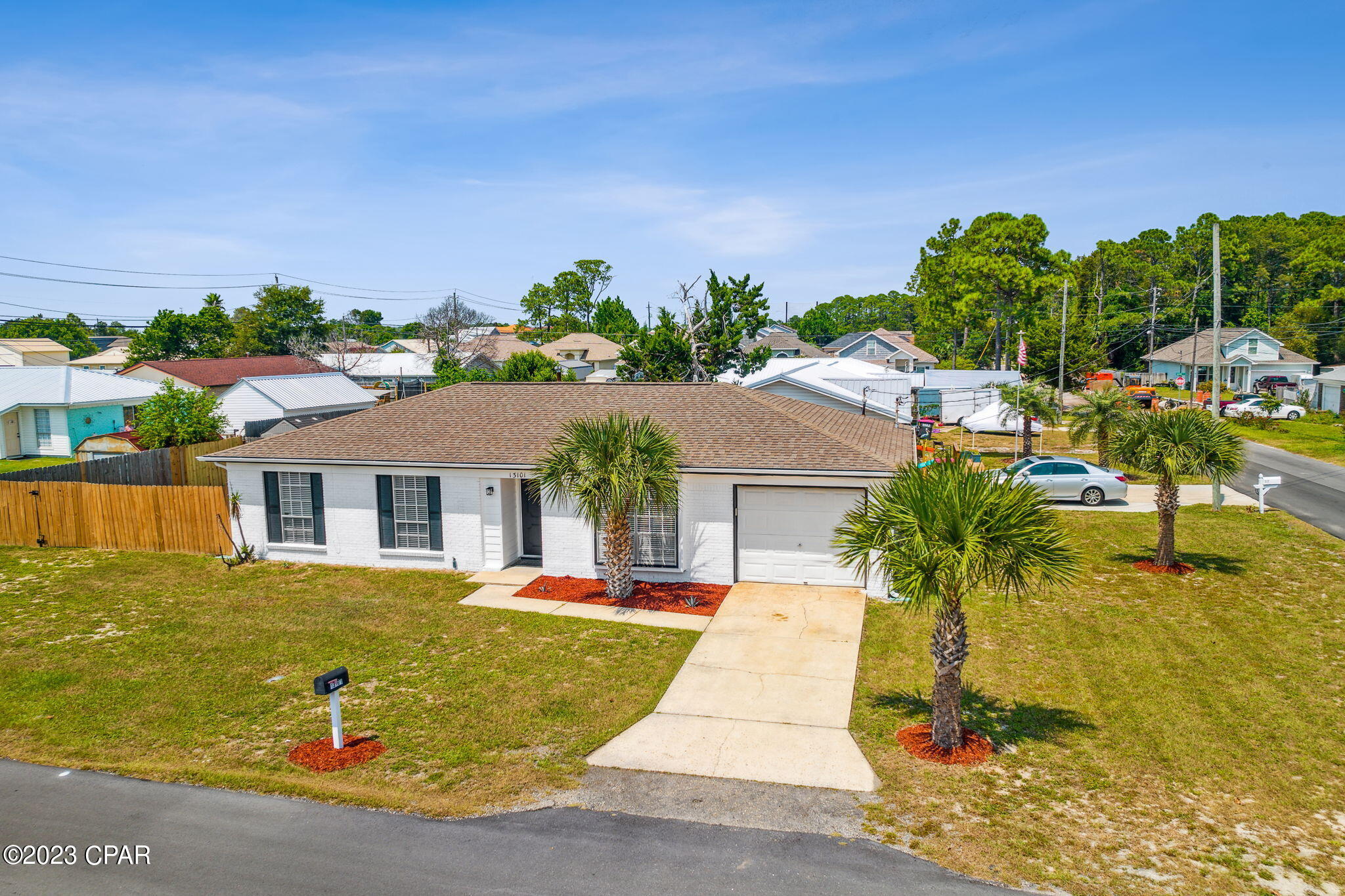 Hutchison's 2nd To Bahama Bch - Residential