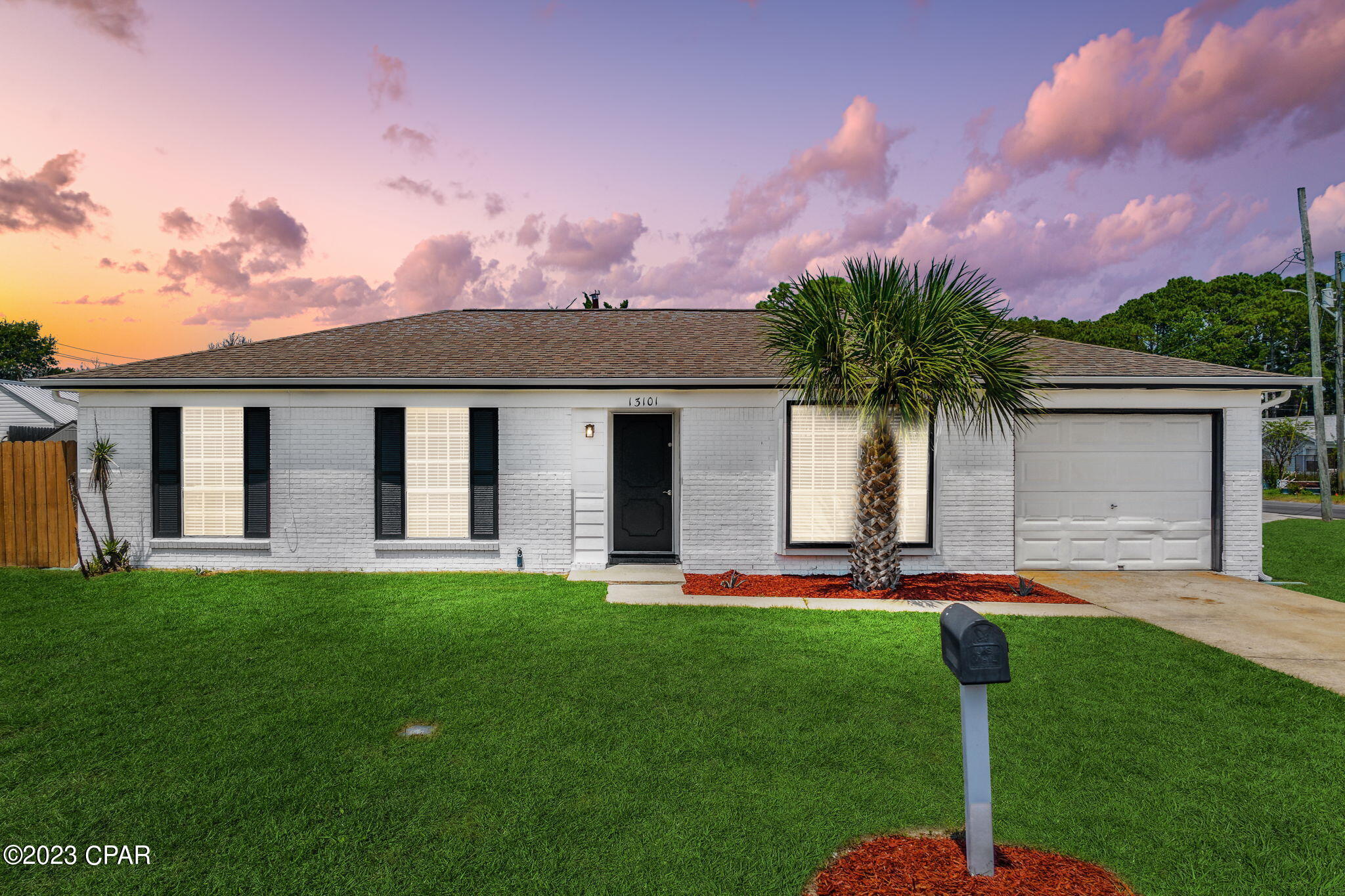 Hutchison's 2nd To Bahama Bch - Residential