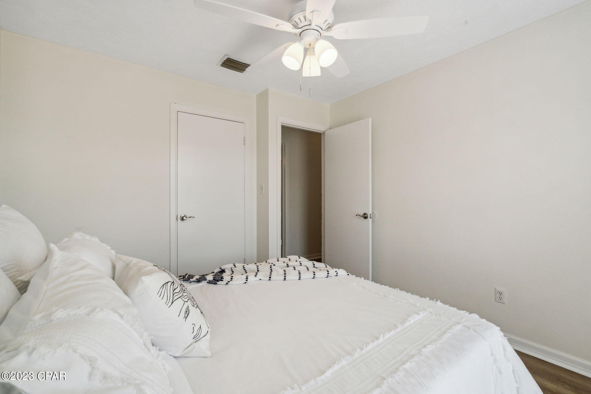 Hutchison's 2nd To Bahama Bch - Residential