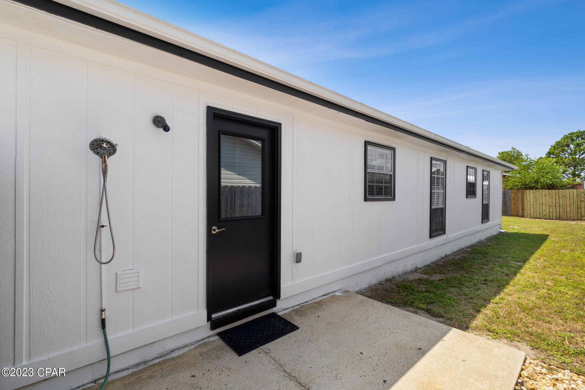 Hutchison's 2nd To Bahama Bch - Residential