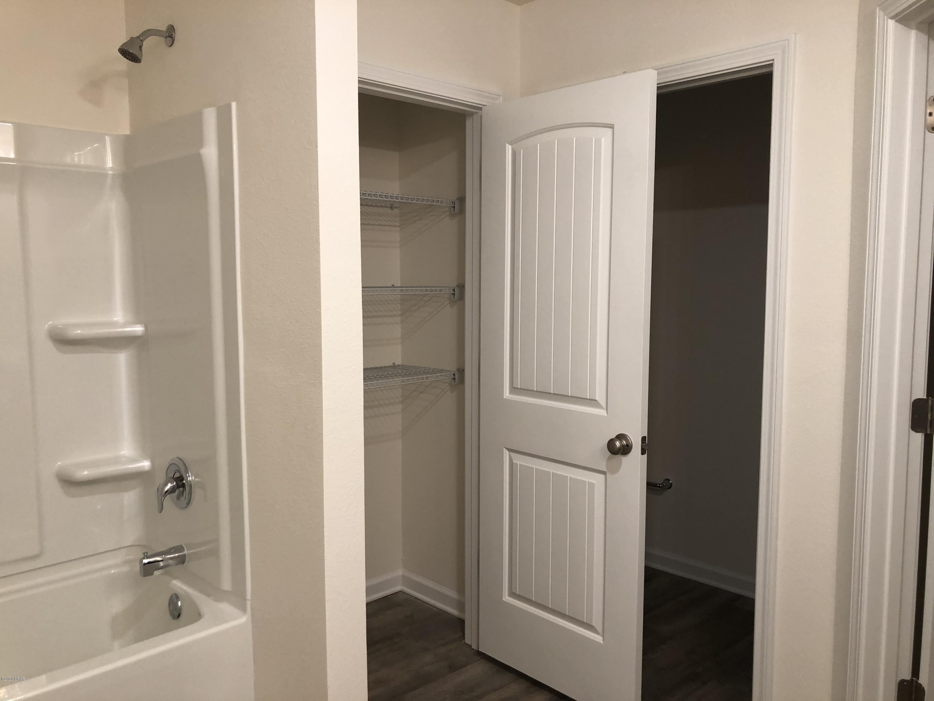 Brighton Oaks - Residential