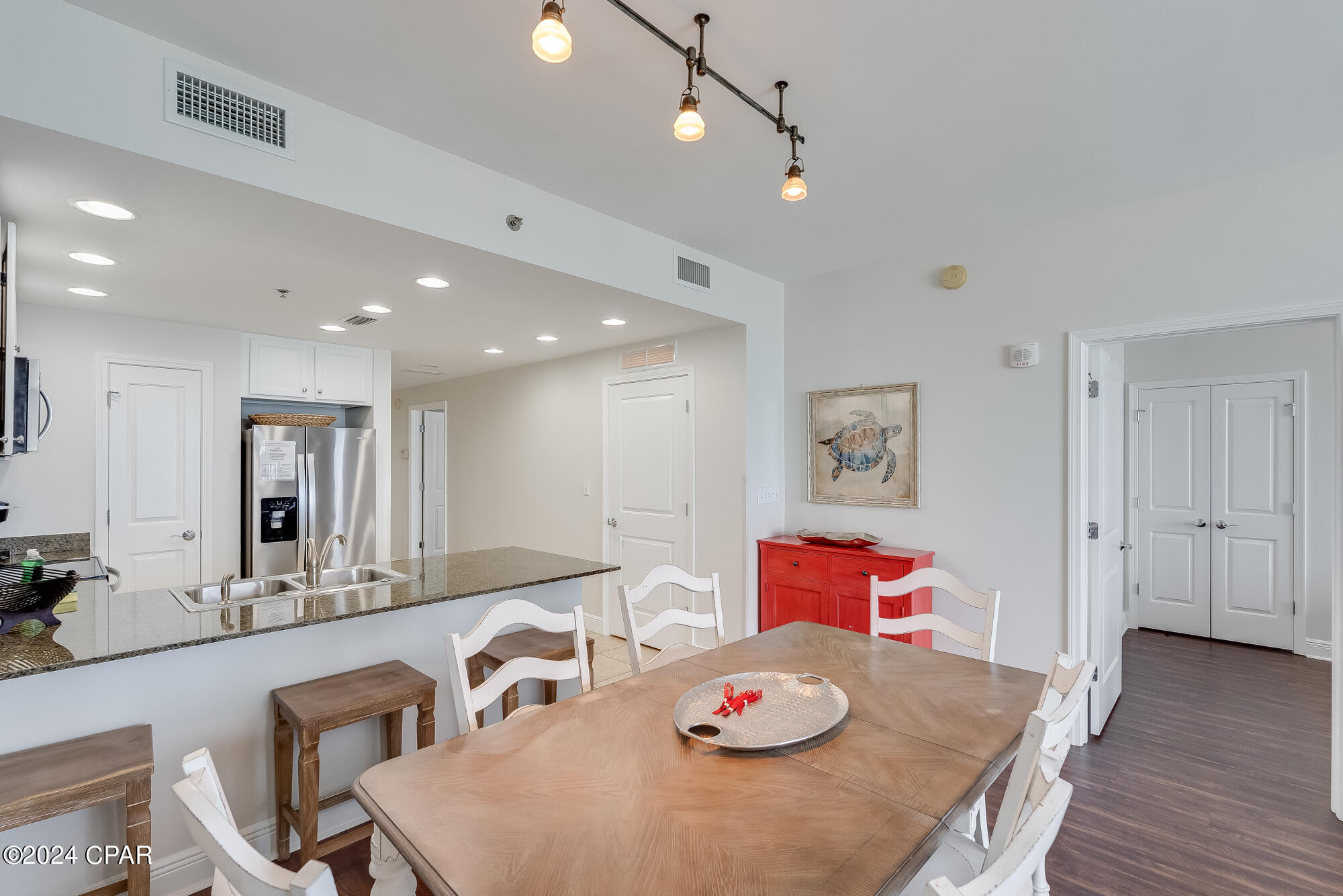 Sterling Breeze - Residential