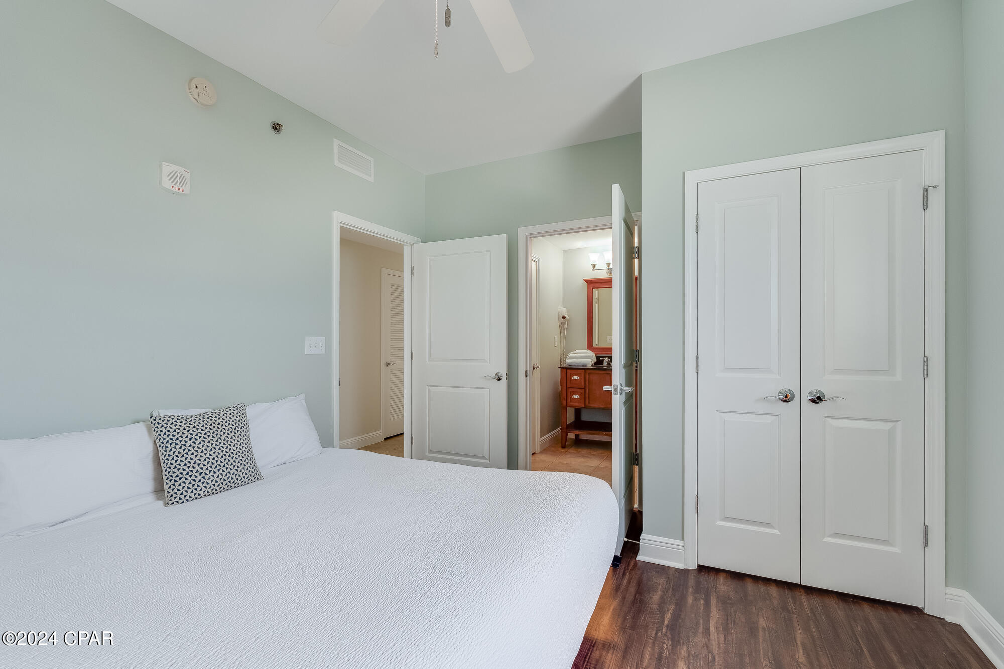 Sterling Breeze - Residential