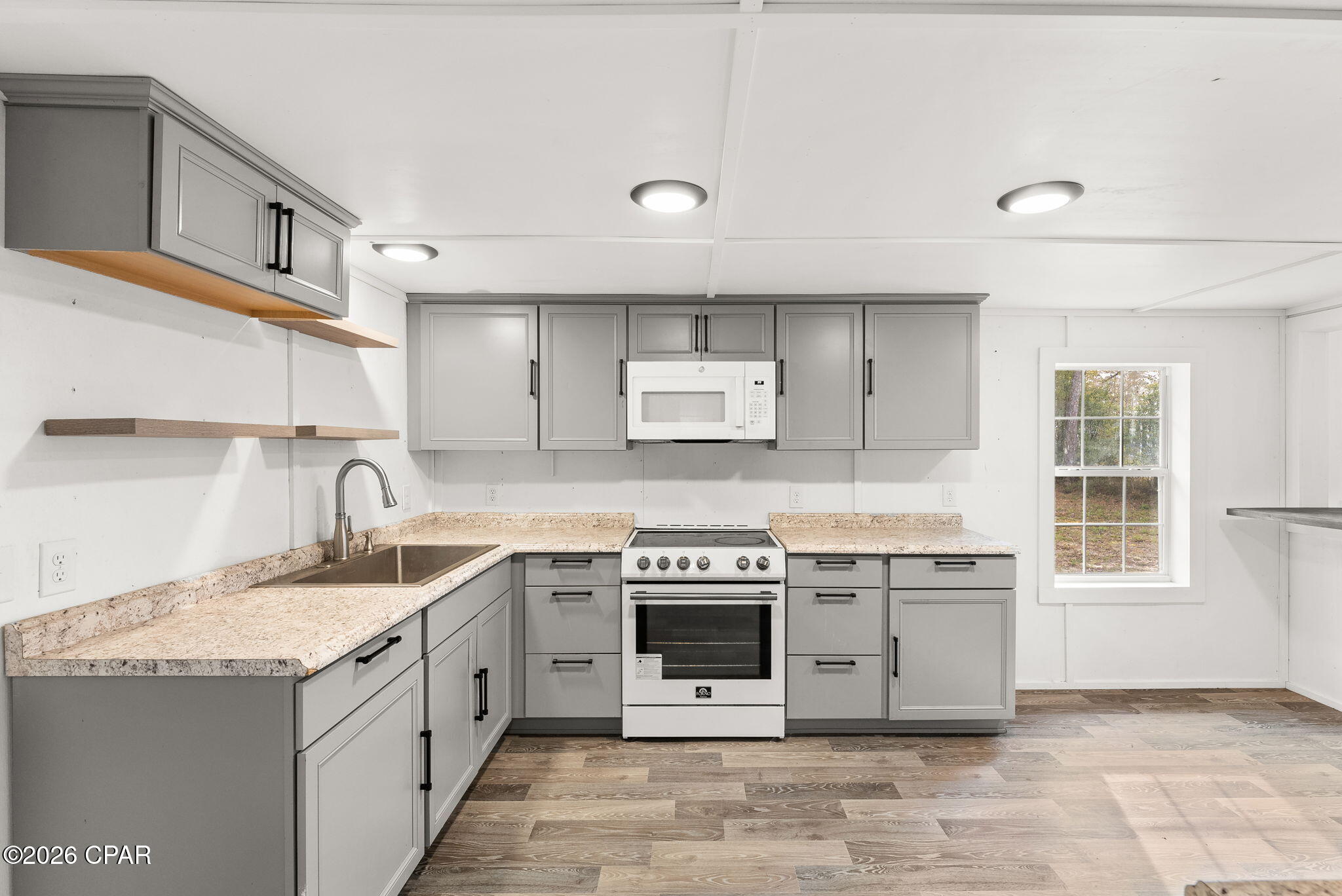 [No Recorded Subdiv] - Residential