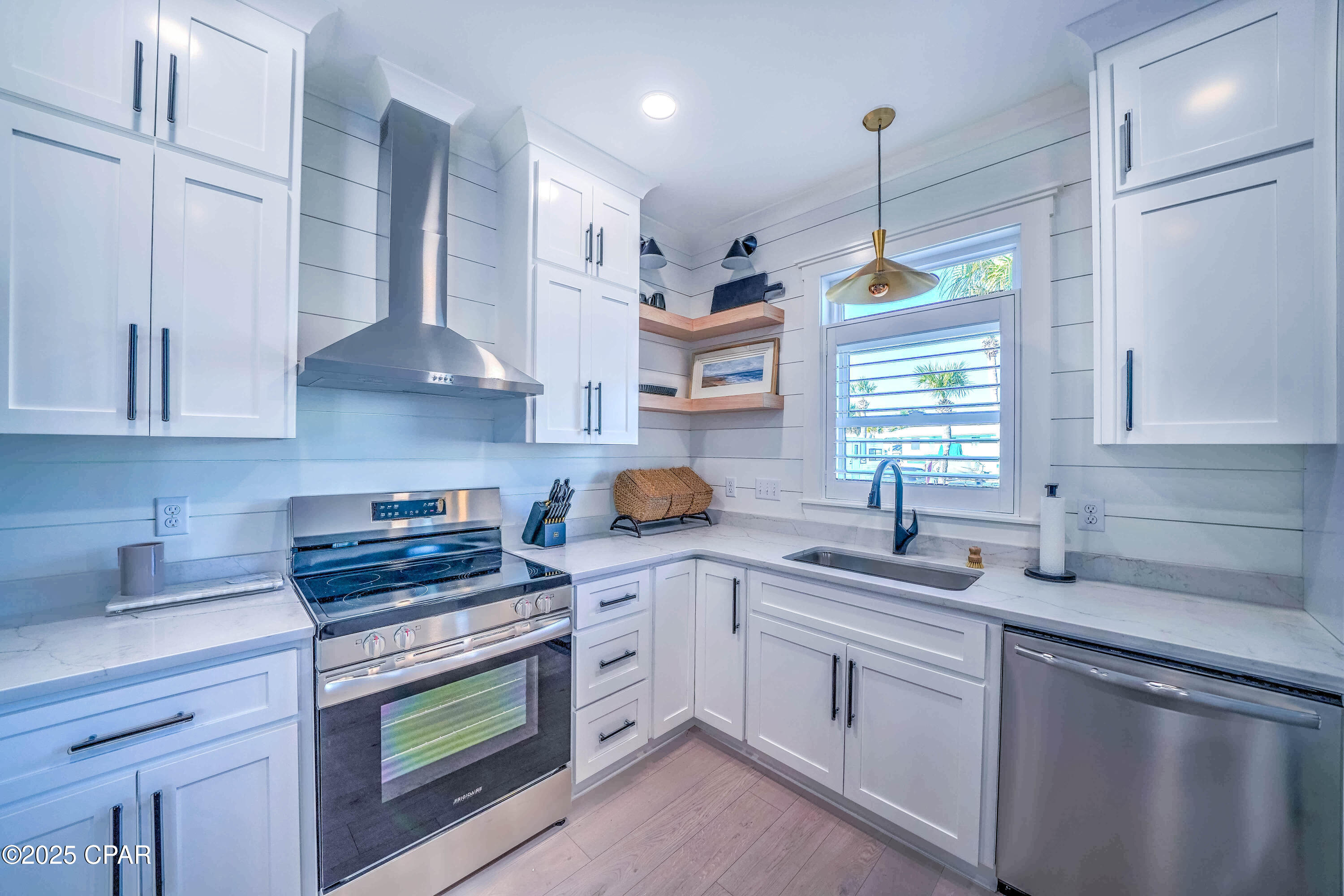 Venture Out Travel Trail - Residential