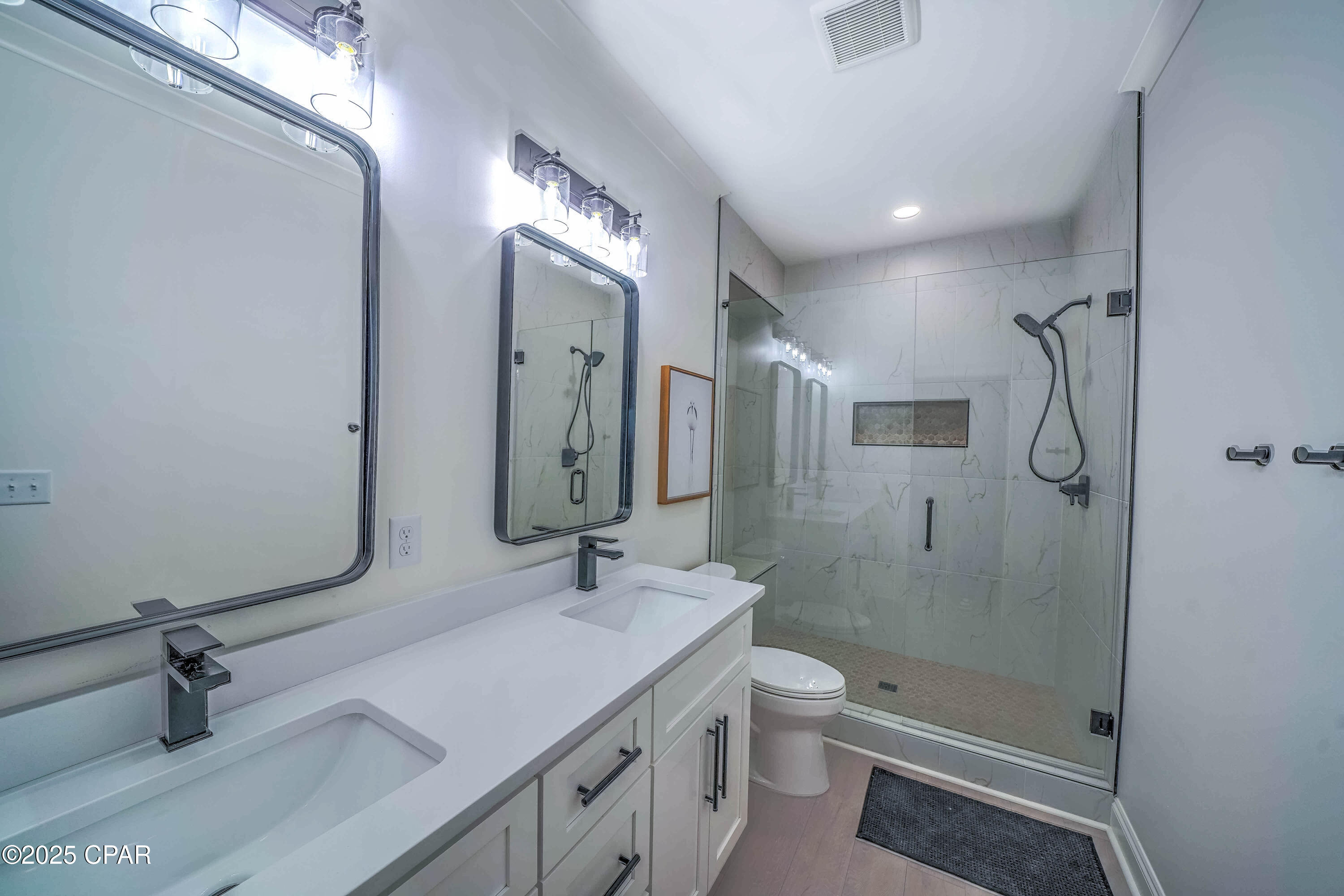 Venture Out Travel Trail - Residential