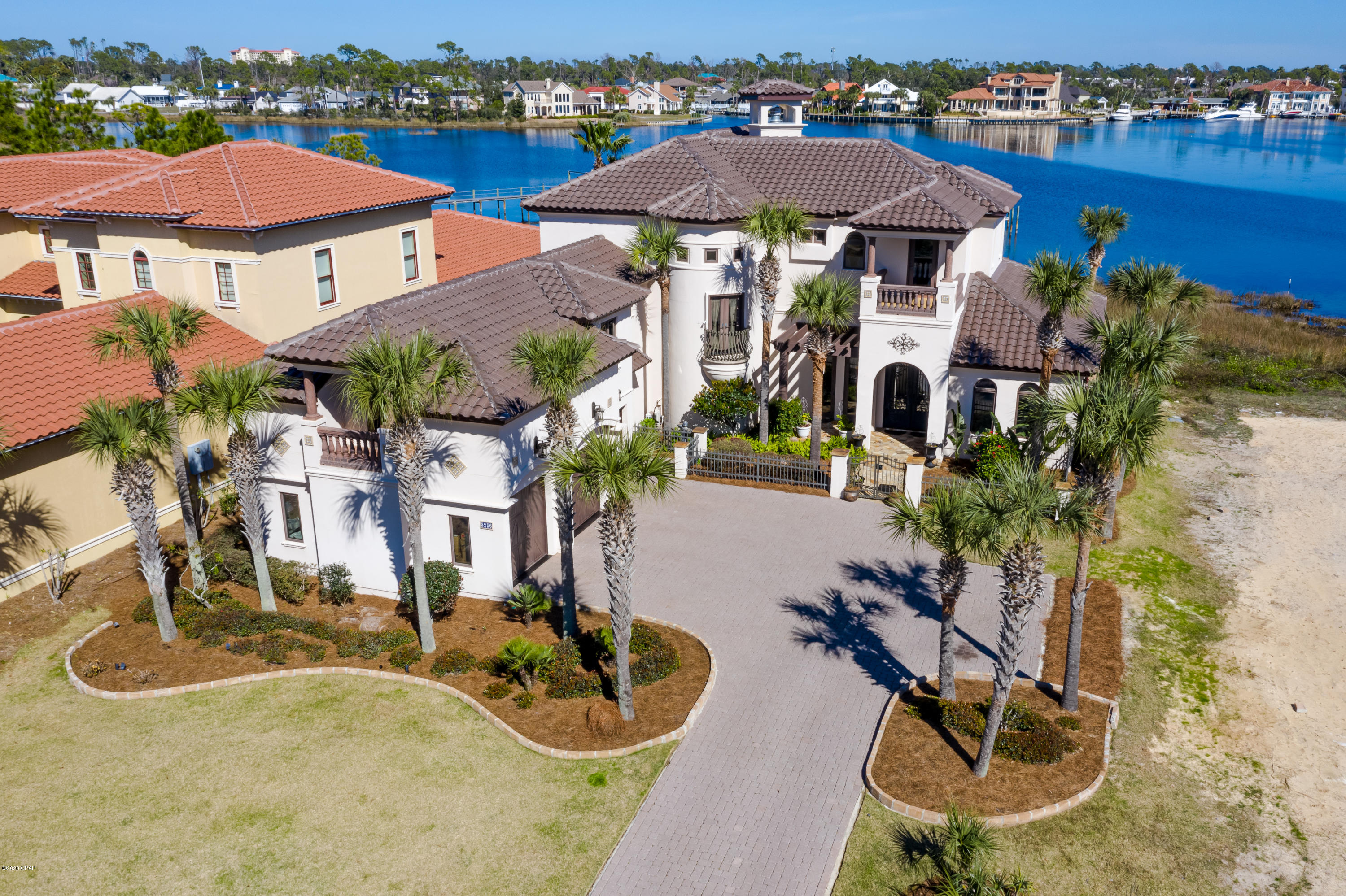 Finisterre - Residential