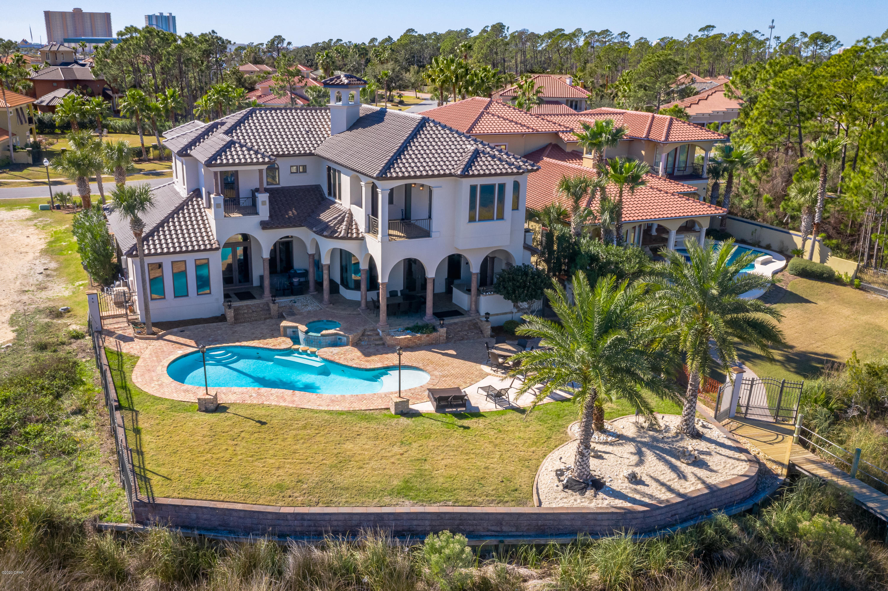 Finisterre - Residential