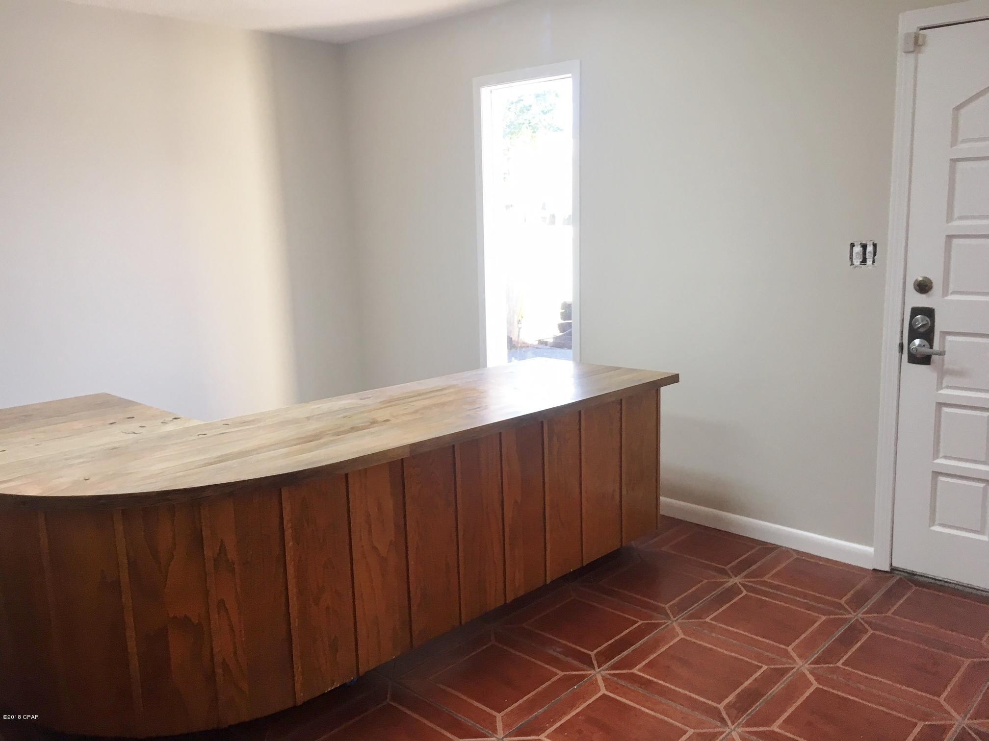 [No Recorded Subdiv] - Commercial Lease