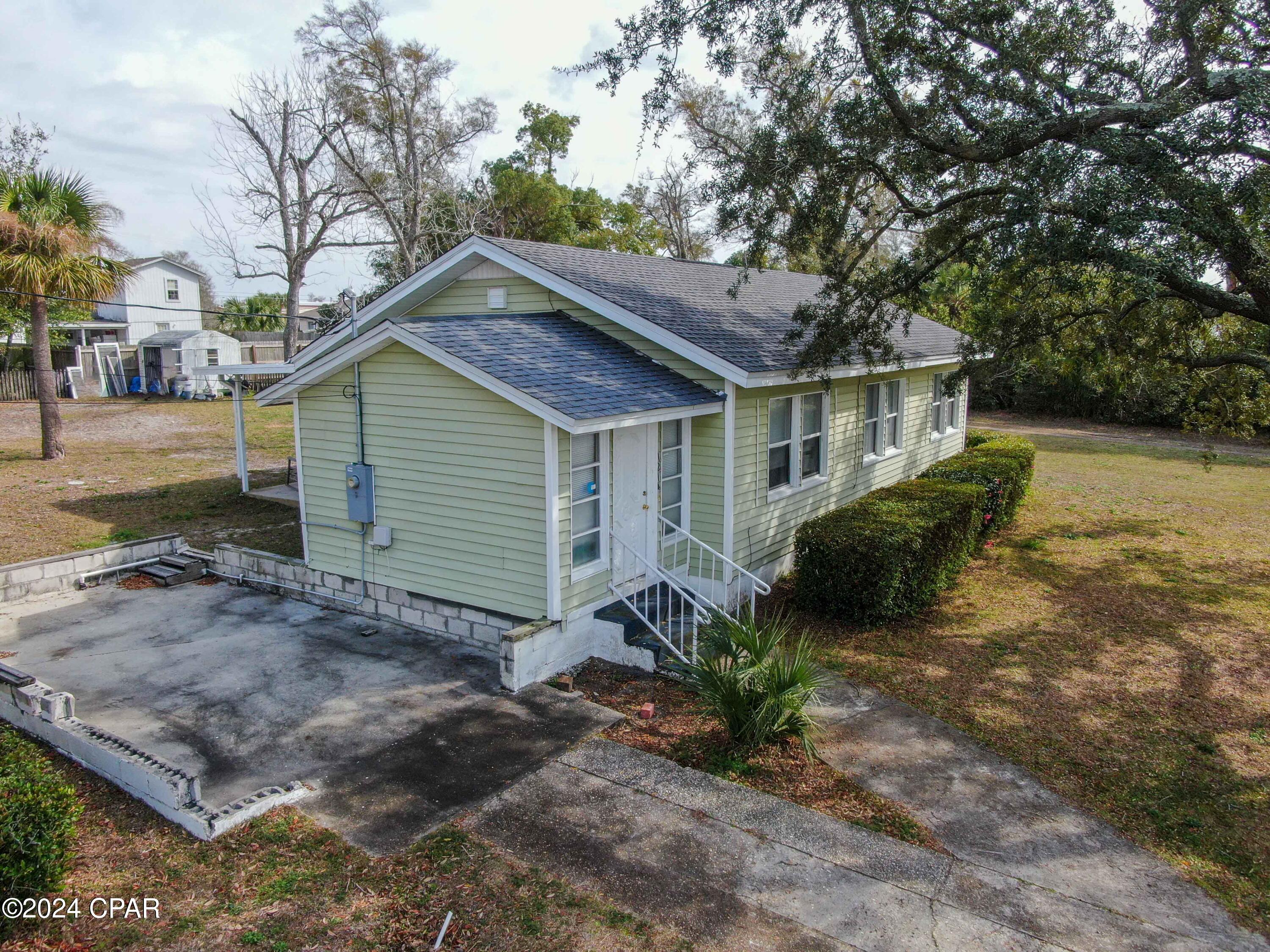 [No Recorded Subdiv] - Residential
