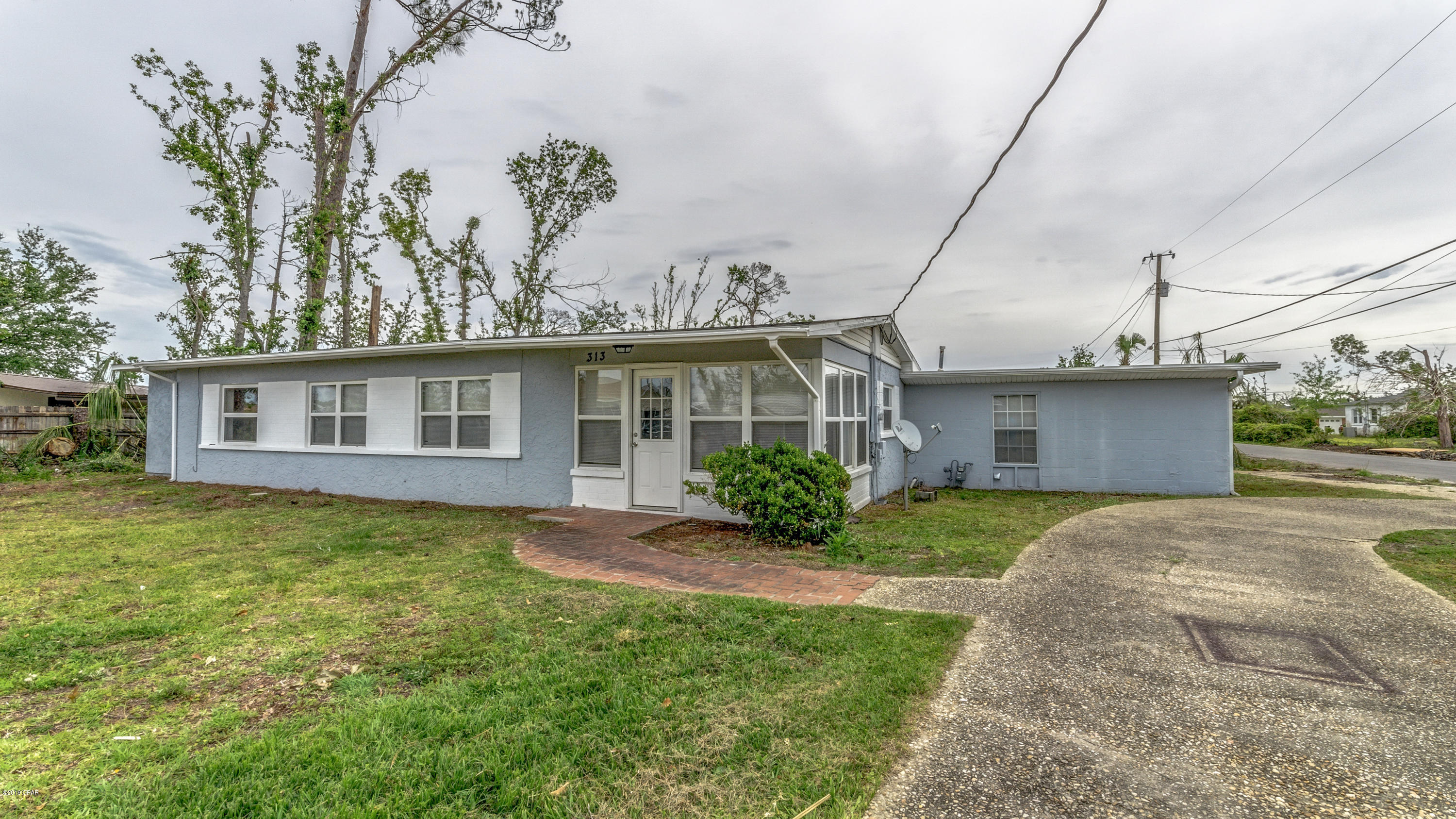 Bay Park Manor - Residential