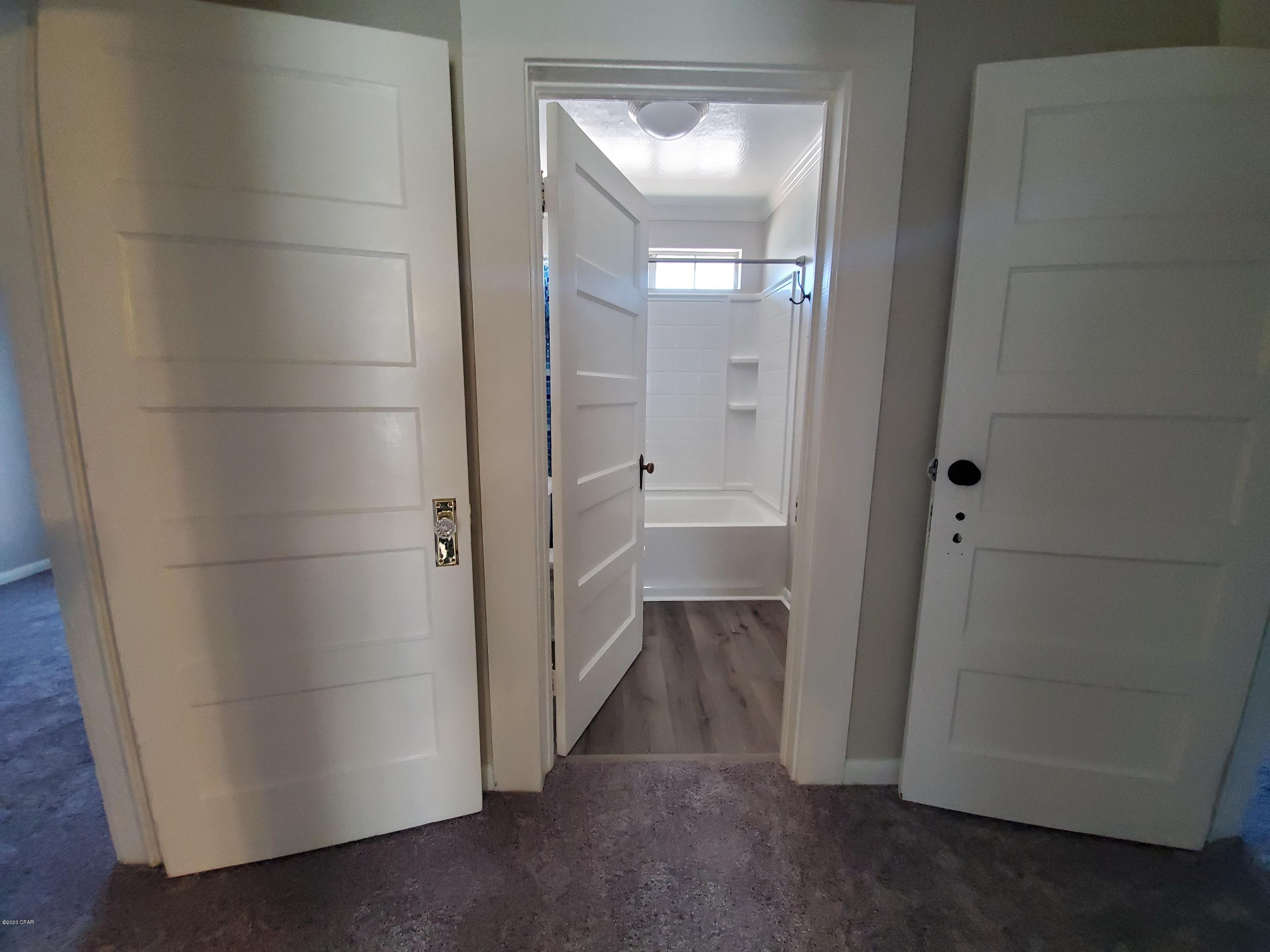 [No Recorded Subdiv] - Residential Lease