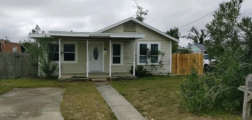 Fully remodeled single family home perfect for a couple or small family located close to Downtown Panama City. Three bedrooms and two bathrooms with a nice back porch over looking a large backyard. Landlord will be finishing up the privacy fence and new exterior paint in the weeks to come. This is on a double lot with a storage building next door, however, the storage unit is not available for tenant use. Tenant may park in front of storage unit. Tenant will be responsible for all utilities and yard maintenance. No Pets. No Smoking. Background checks will be required. Minimum 1 Year Lease.