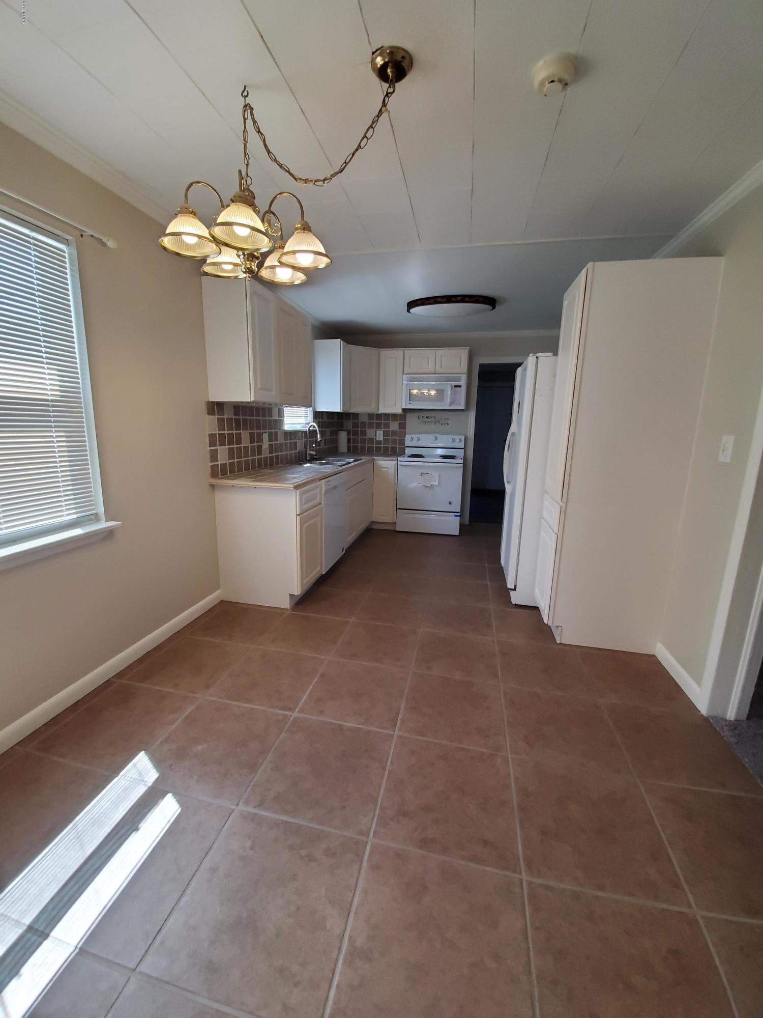 [No Recorded Subdiv] - Residential Lease