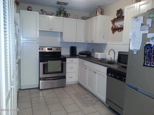 Lake Drive Heights 1st - Residential