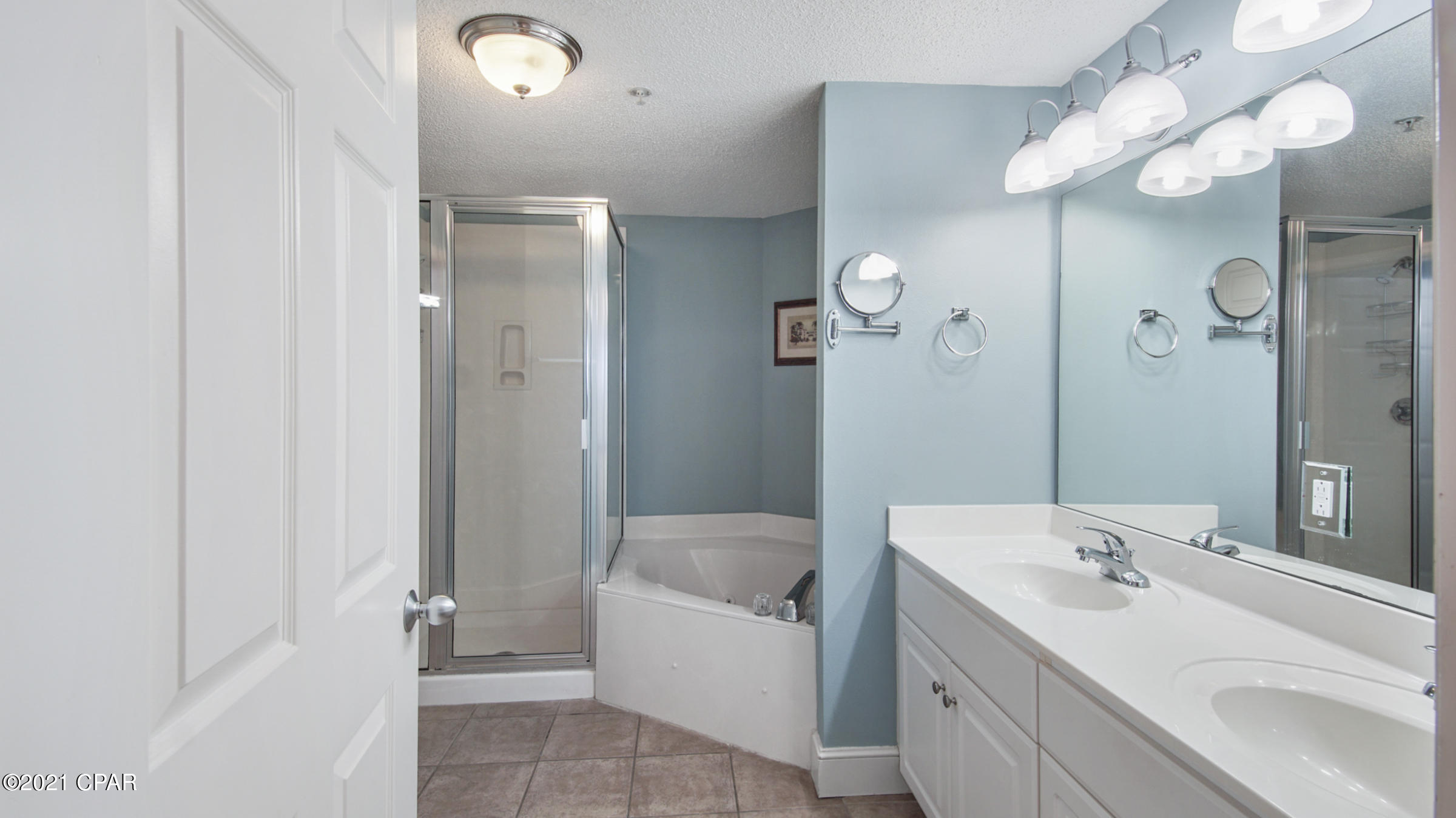 Majestic Beach Tower I - Residential