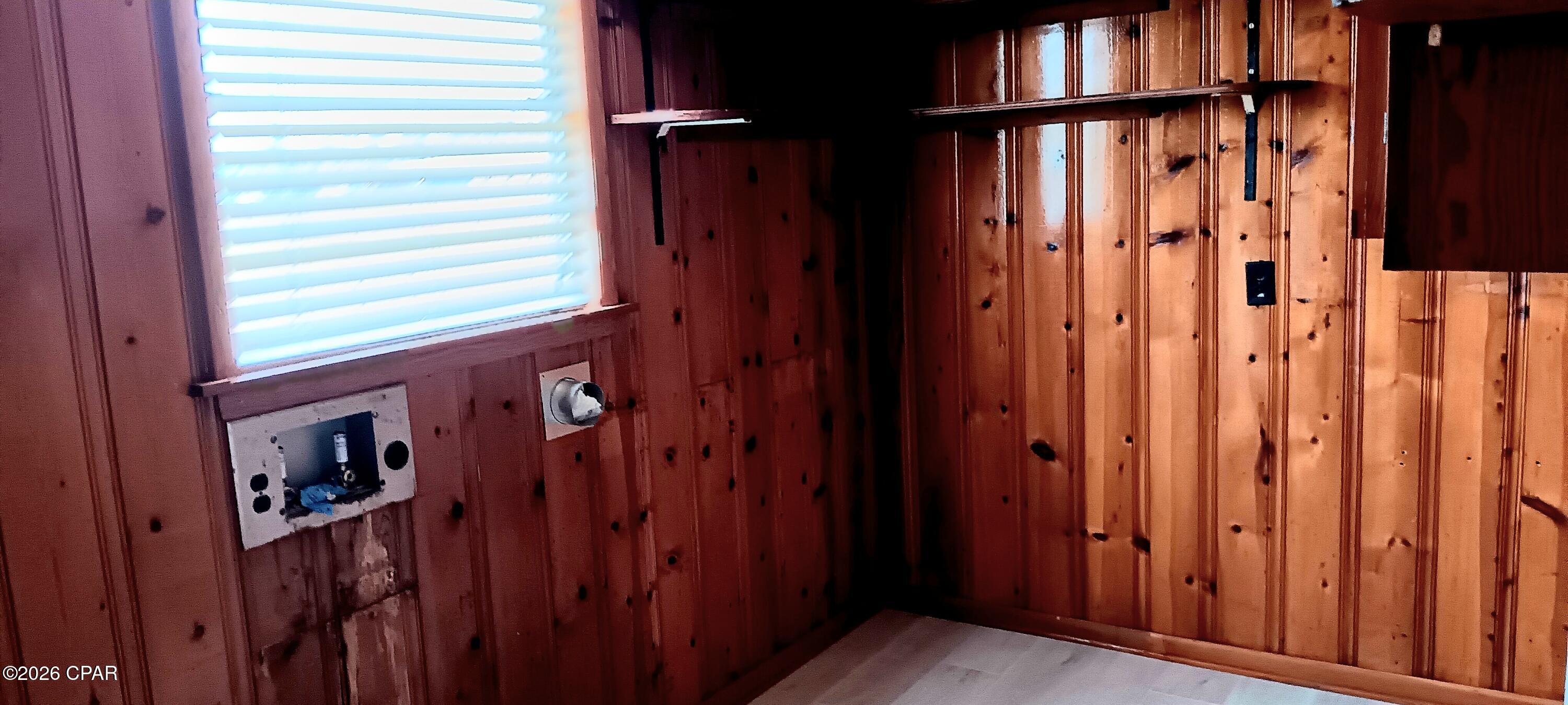 Lake Drive Heights - Residential Lease