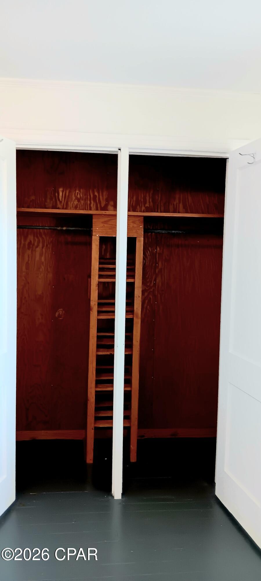 Lake Drive Heights - Residential Lease