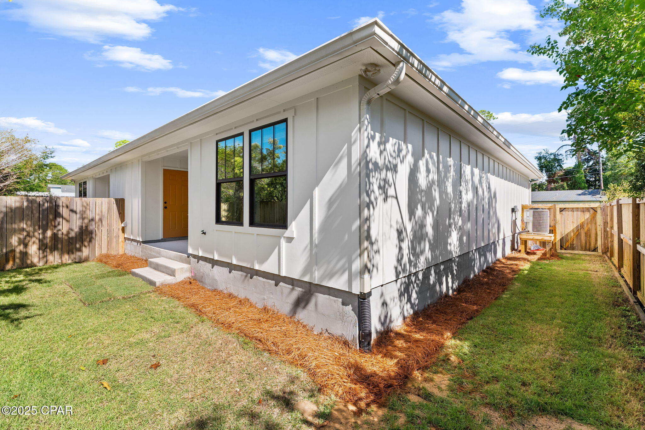 [No Recorded Subdiv] - Residential Lease