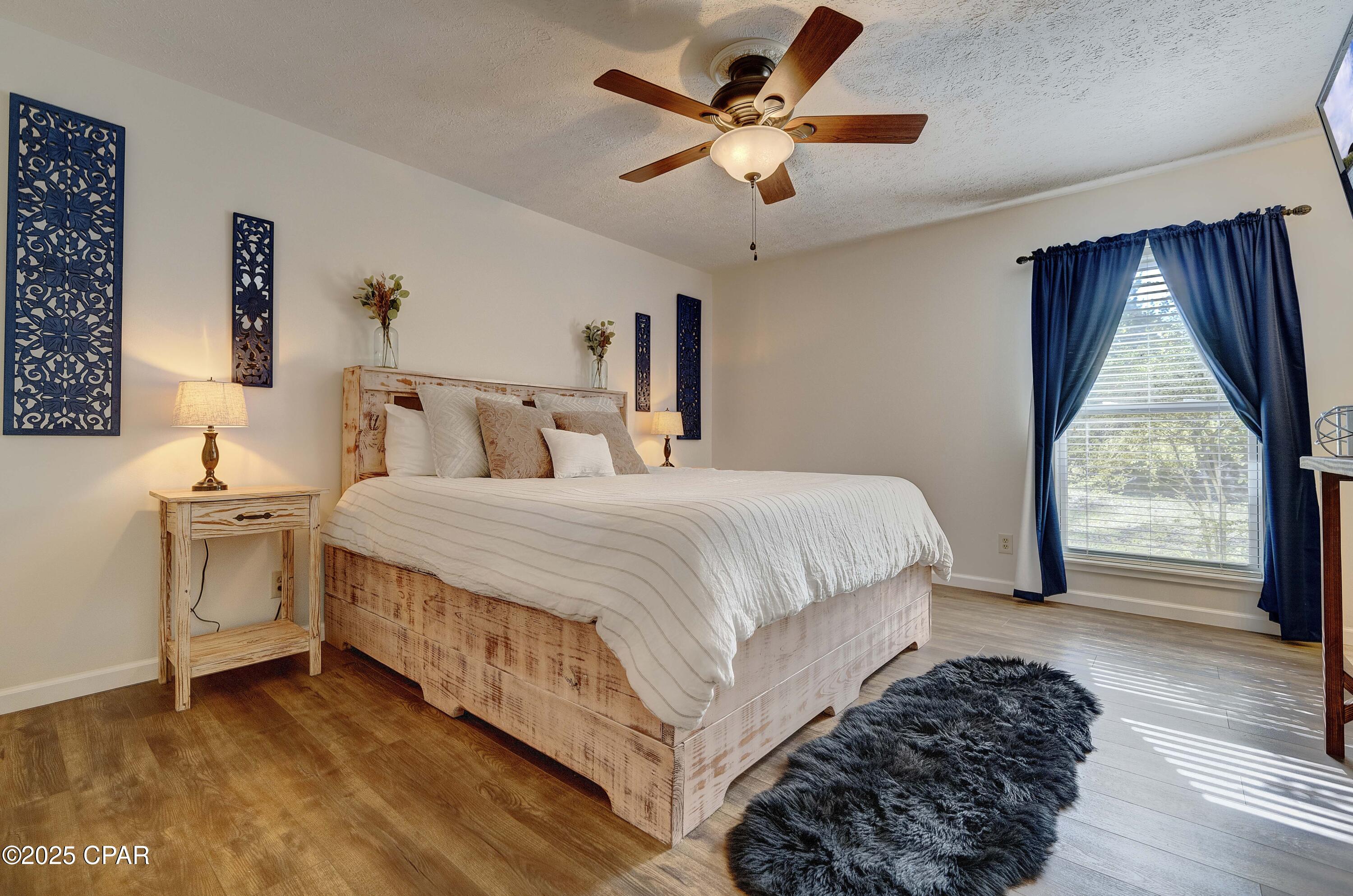 Shoreline Properties#1 - Residential